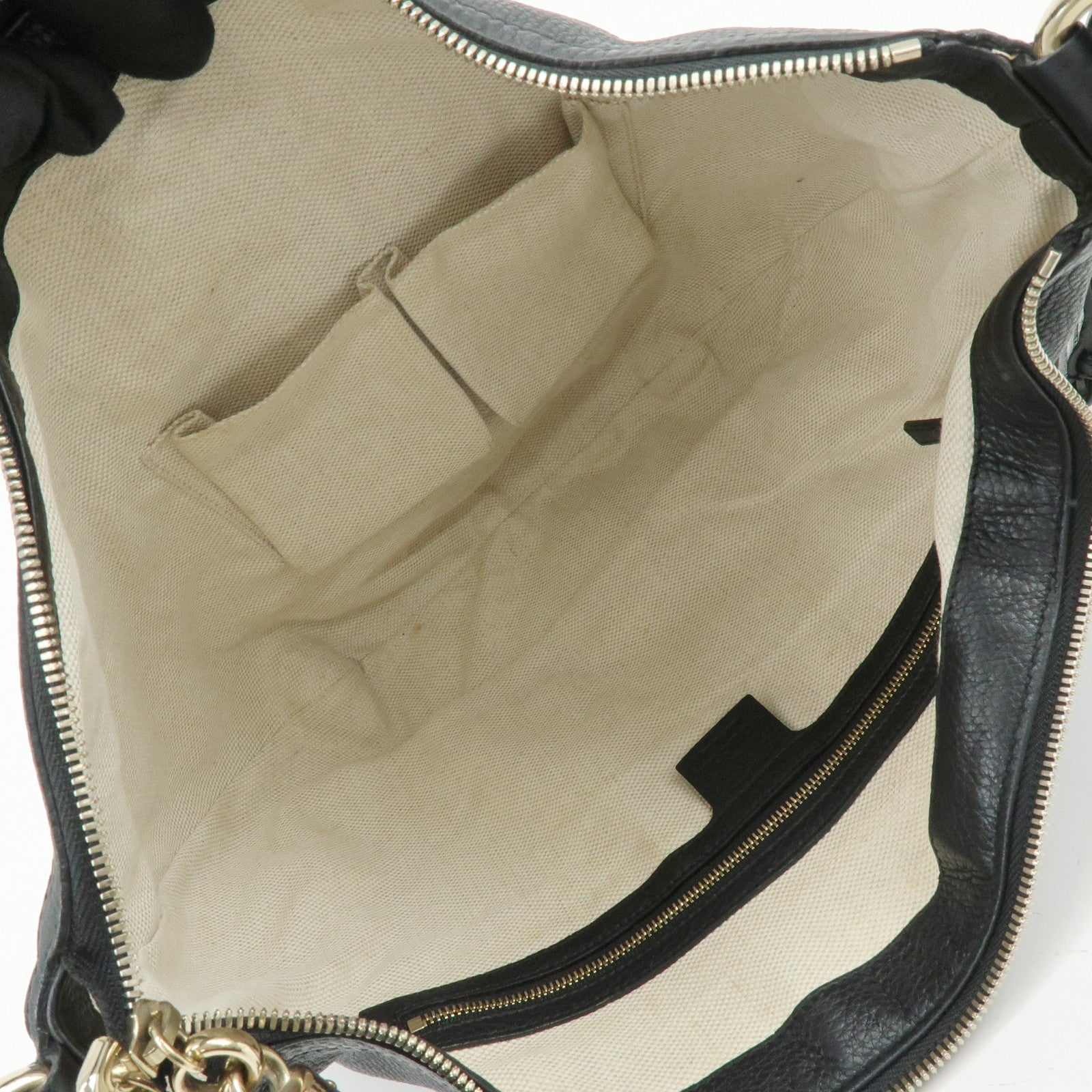 GUCCI SOHO Interlocking G Leather Shoulder Bag Black 295175
