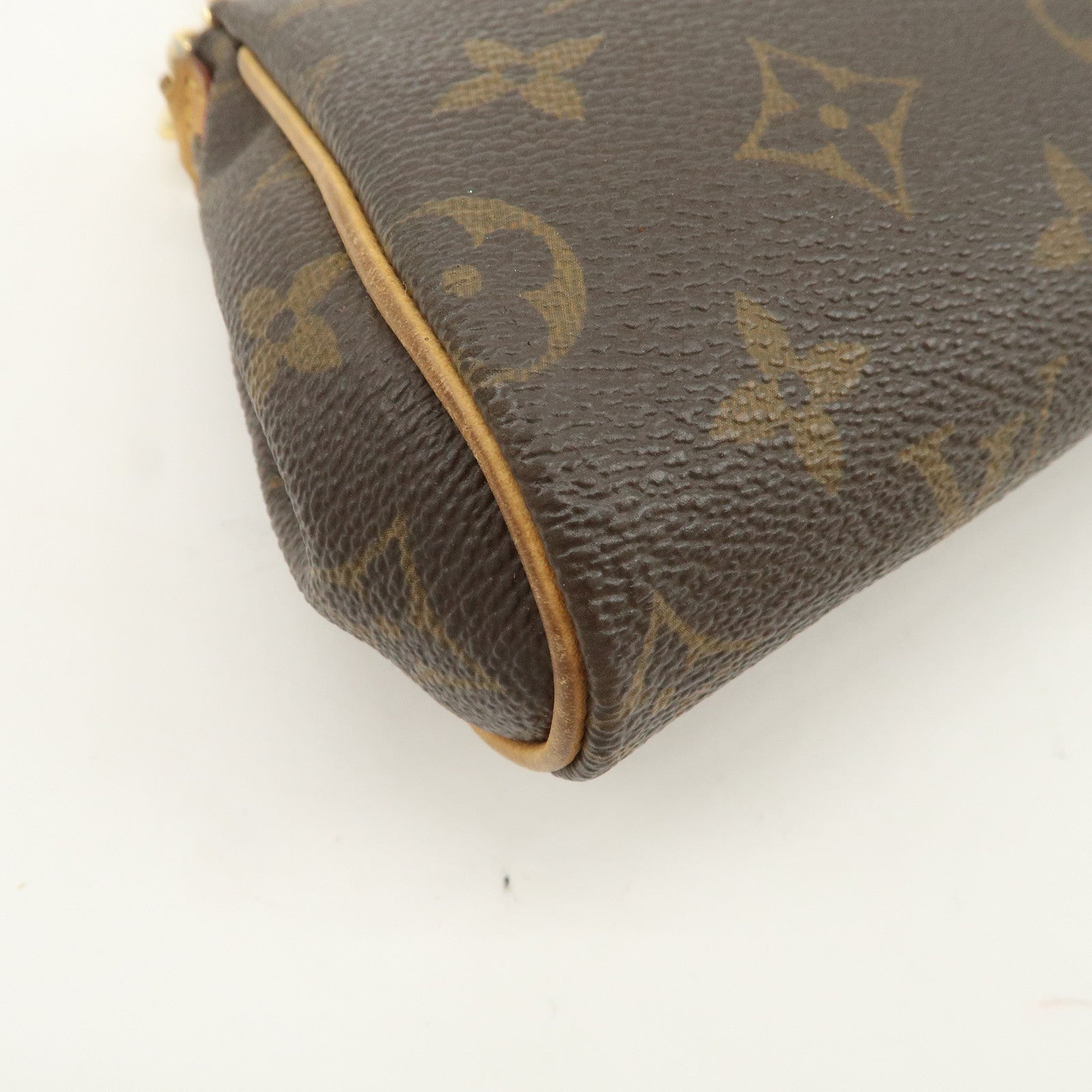 Louis Vuitton Monogram Eva 2Way Pouch Shoulder Bag M95567