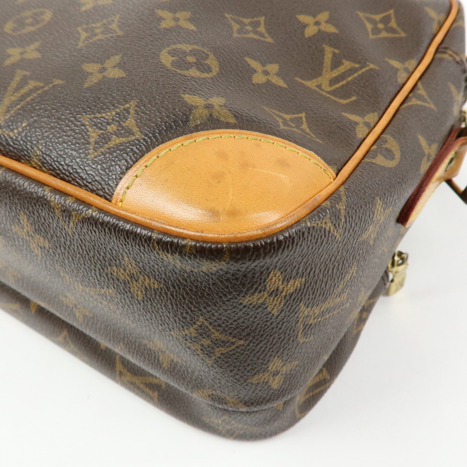 Louis Vuitton Monogram Nile Shoulder Bag Crossbody Bag M45244
