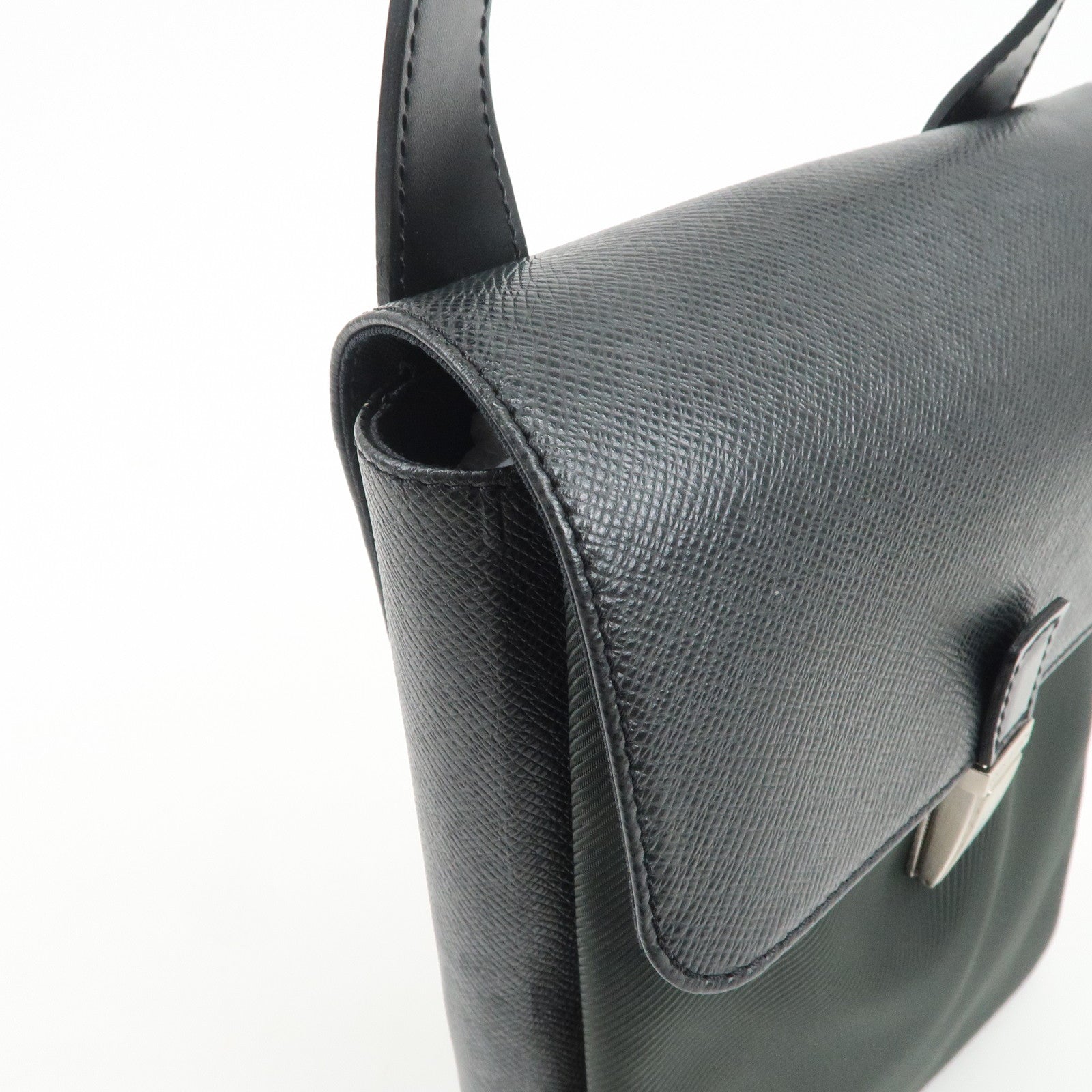 Louis Vuitton Taiga Saratov PM Shoulder Bag Ardoise M30892