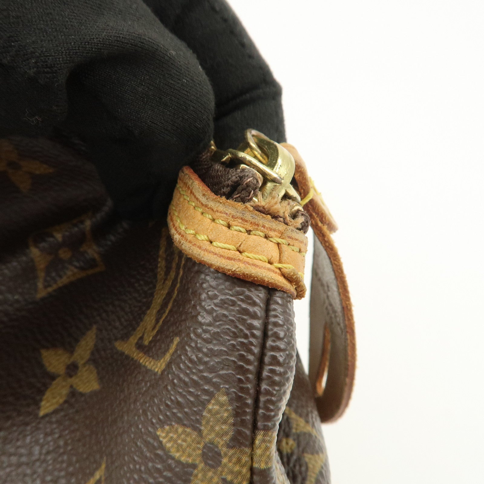 Louis Vuitton Monogram Lockit Horizontal Shoulder Bag M40104