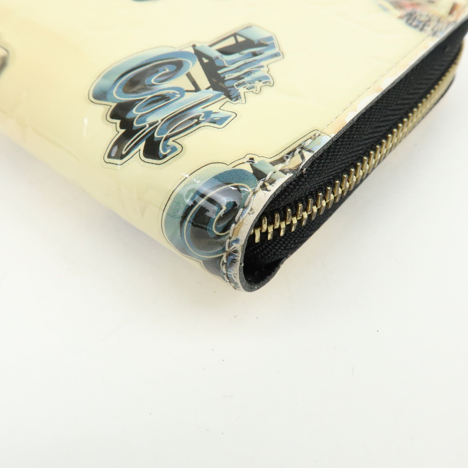 Louis Vuitton Monogram Vernis Zippy Wallet Sticker Print M50370