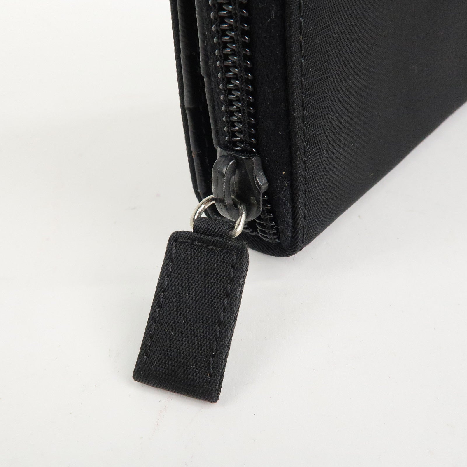 PRADA Nylon Saffiano Leather Bi-fold Round zippy Wallet Black Used