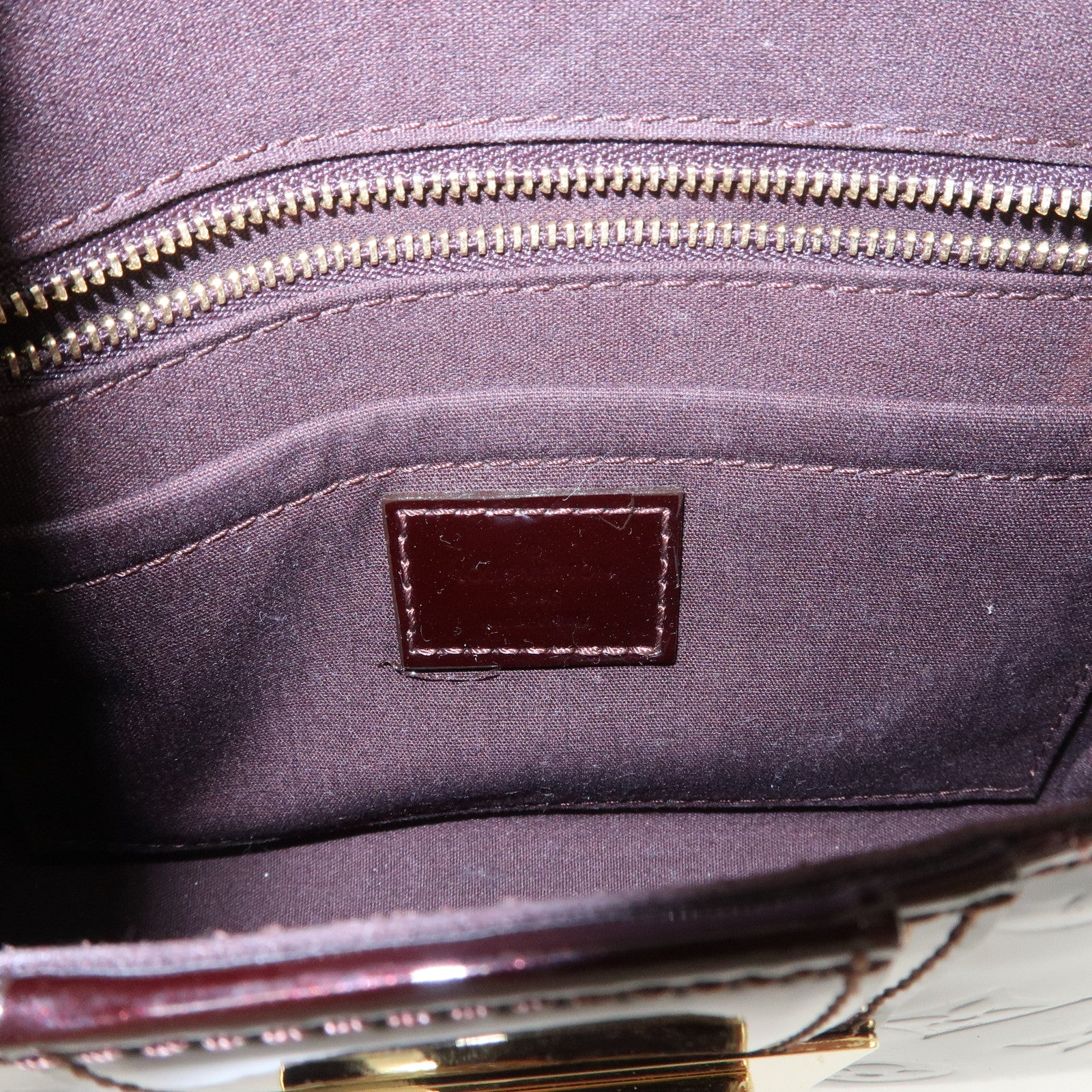 Louis Vuitton Monogram Vernis Leather Vermont Avenue Shoulder Bag