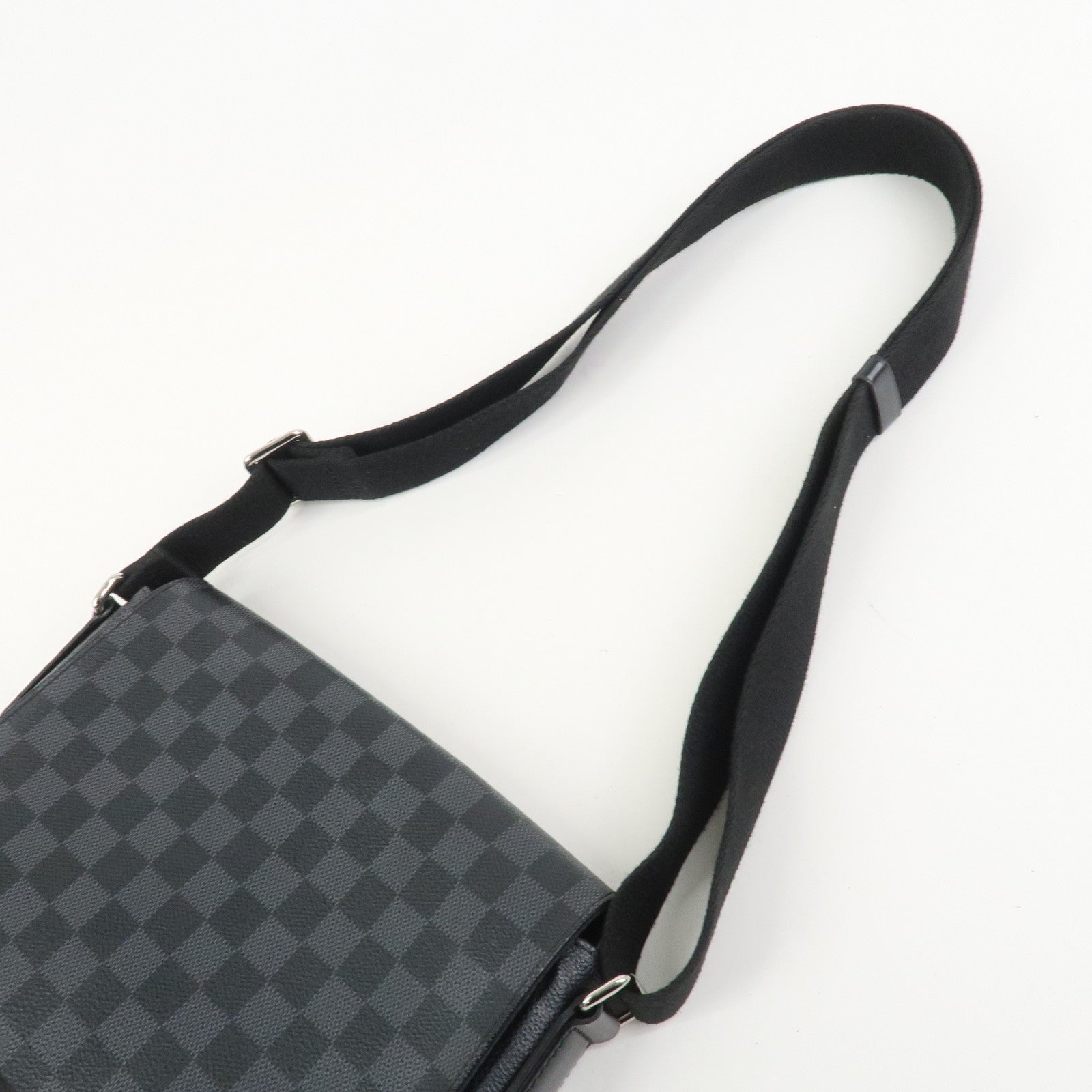 Louis Vuitton Damier Graphite District PM Shoulder Bag Noir N41260