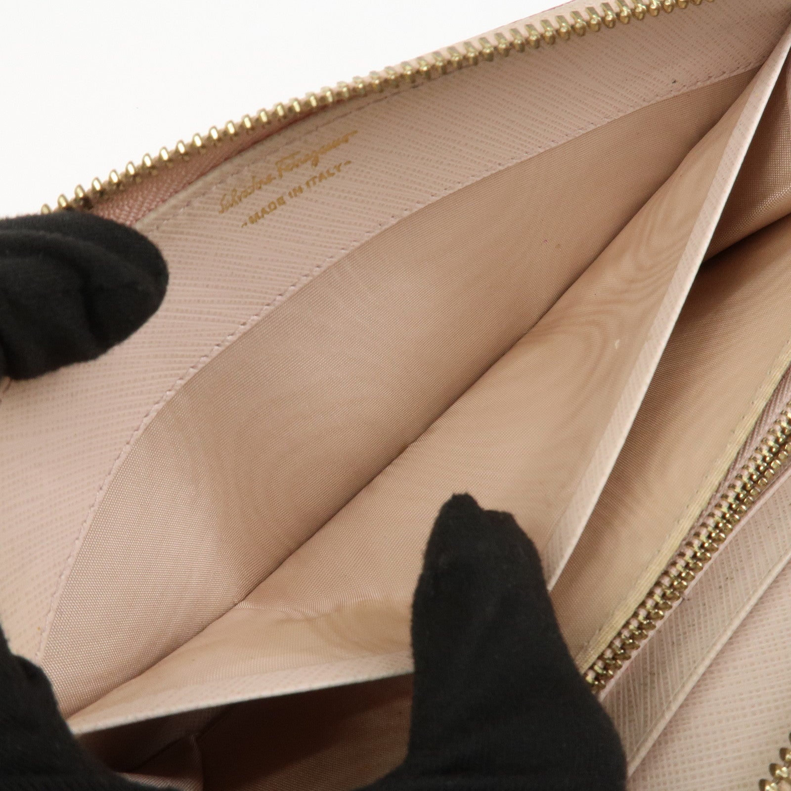 Ferragamo Set of 2 wallet Gancini Vara Emboss Leather Black Pink