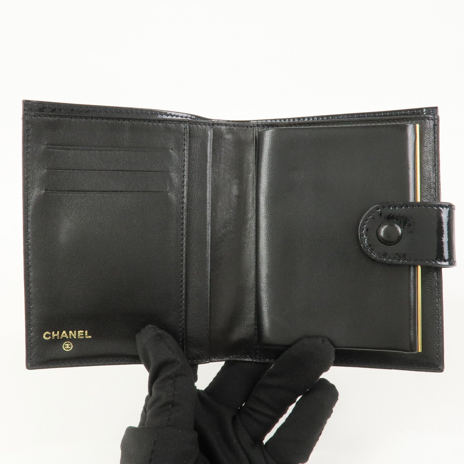 CHANEL COCO Mark Patent Leather Bi-fold Small Wallet Black A13497