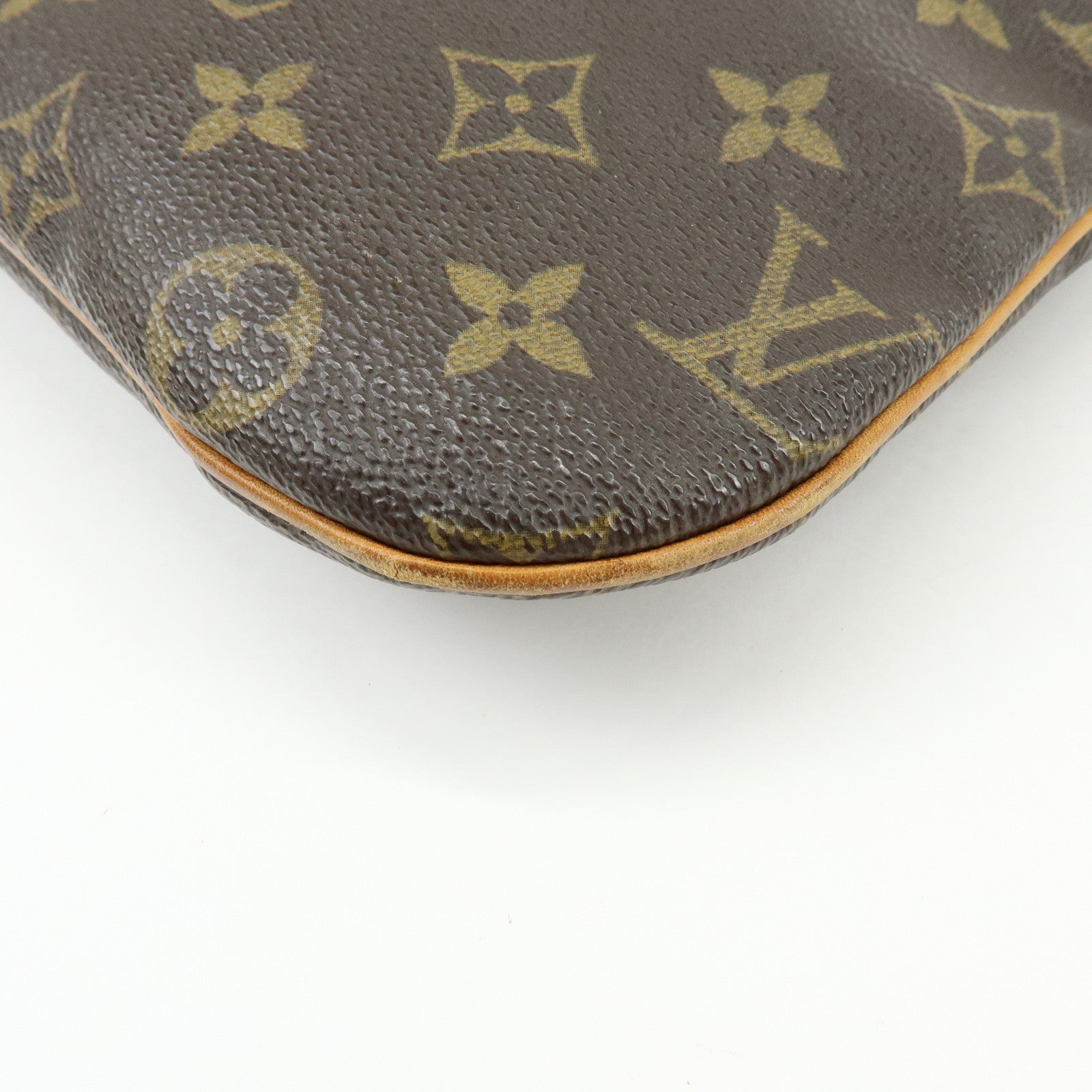 Louis Vuitton Monogram Pochette Bosphore Shoulder Bag M40044