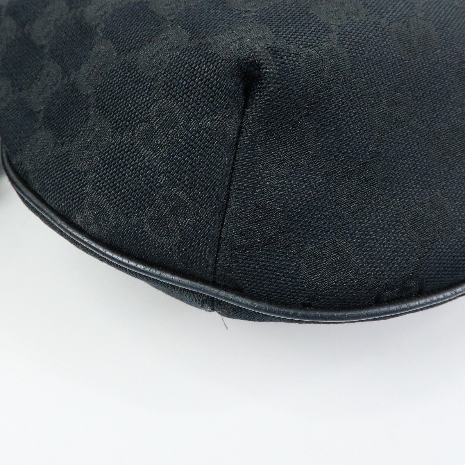 GUCCI GG Canvas Leather Shoulder Bag Crossbody Bag Black 181092