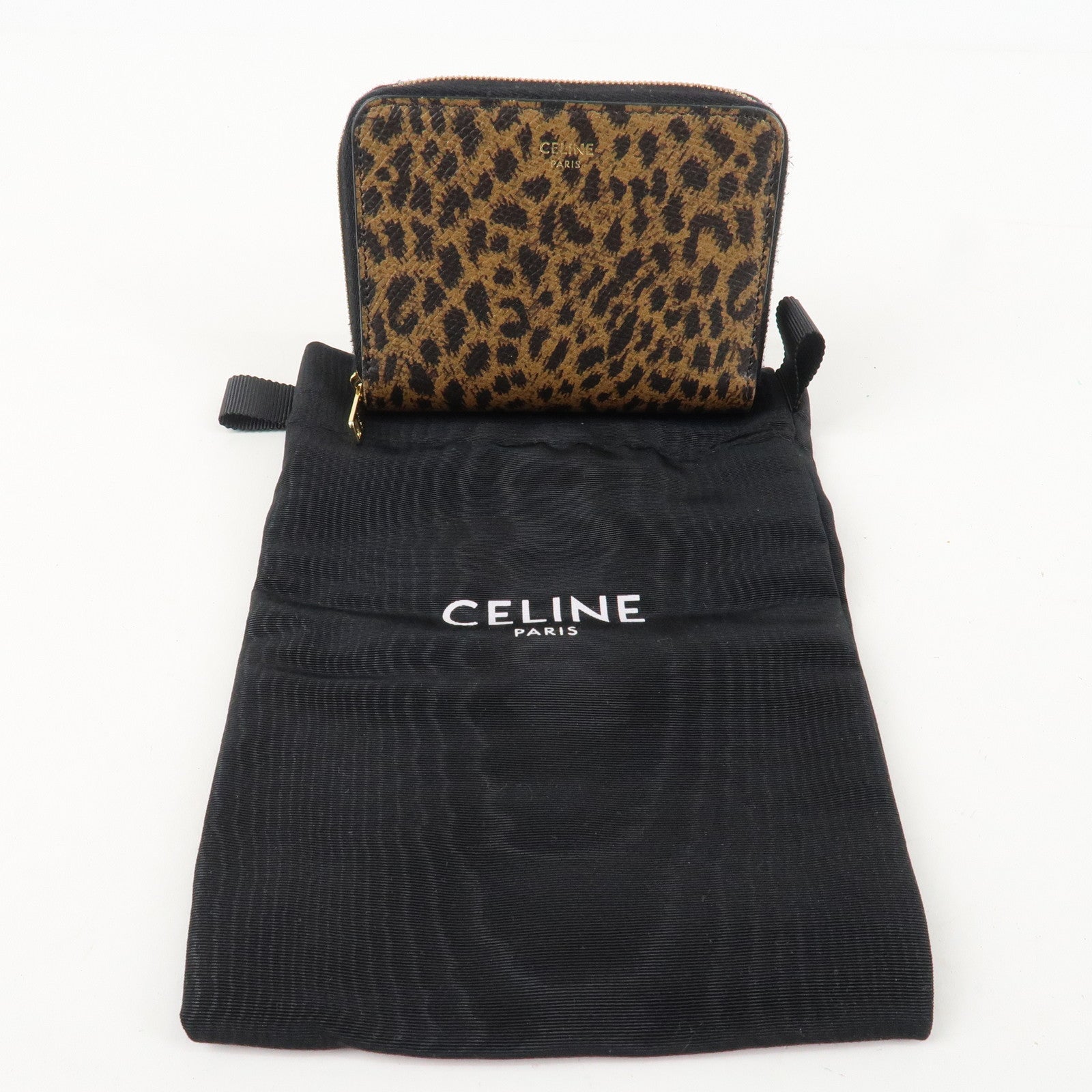 CELINE Leather Round Zippy Compact Wallet Brown Used