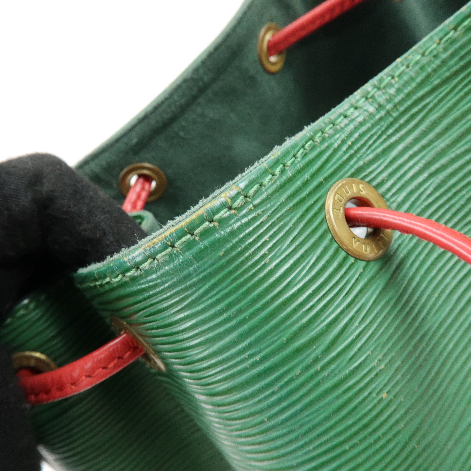 Louis Vuitton Epi Petit Noe Shoulder Bag Green Red M44147