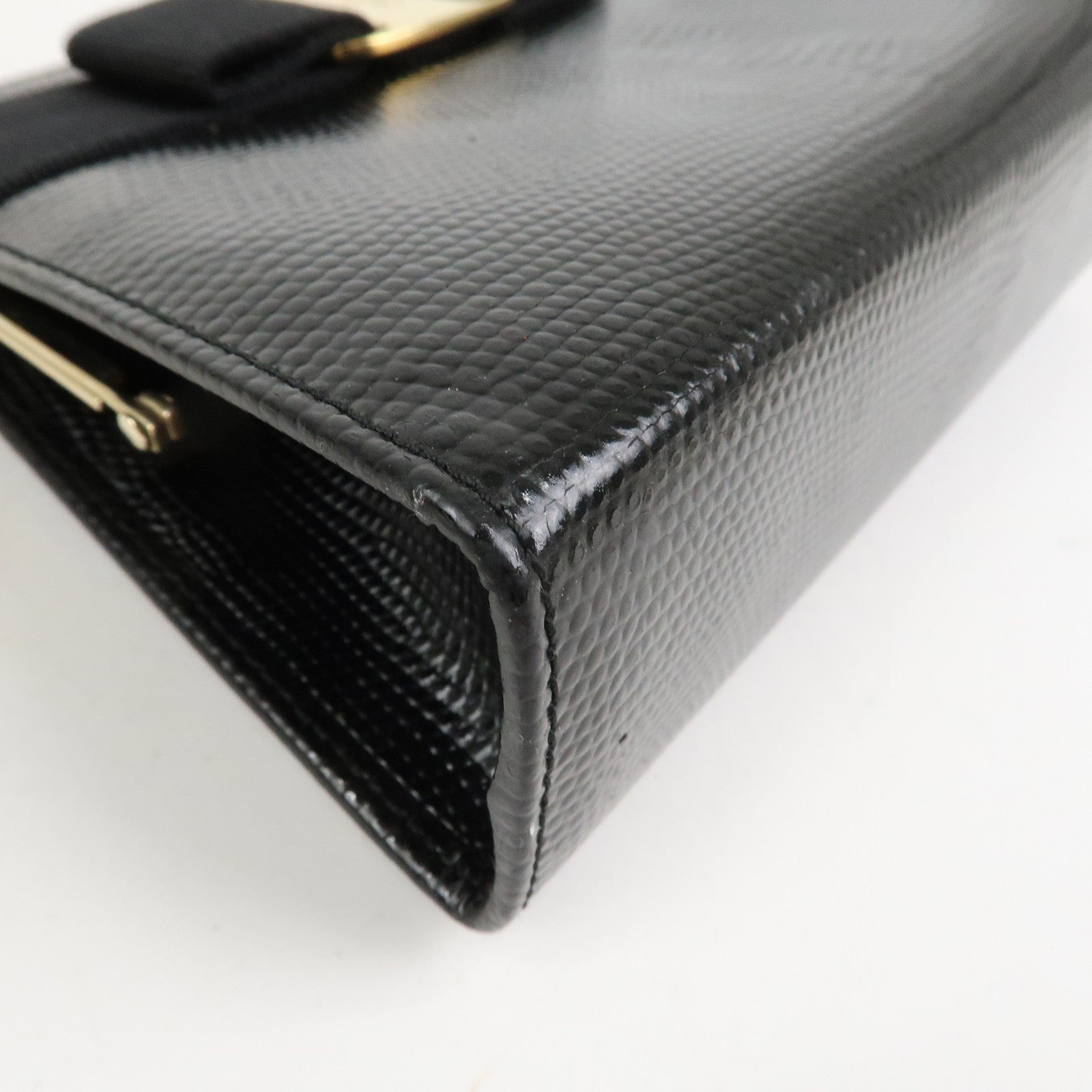 Ferragamo Vara Ribbon Embossed Leather Chain Shoulder Bag Black