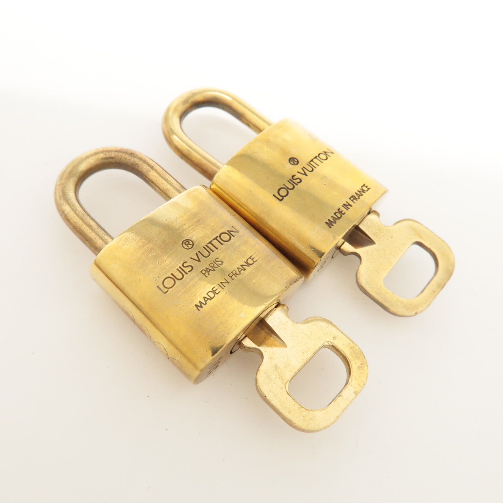Louis Vuitton Set of 10 Lock & Key Cadena Key Lock Metal Gold Used