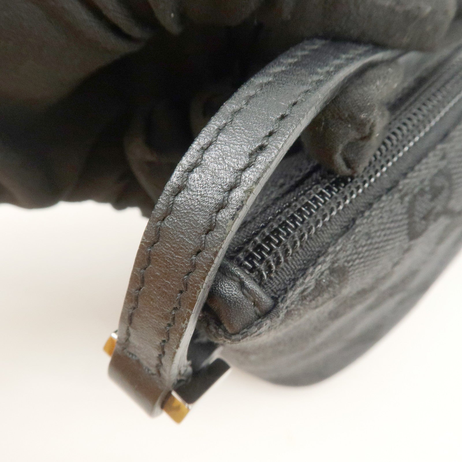 GUCCI Boat Bag GG Canvas Leather Hand Bag Pouch Black 07198