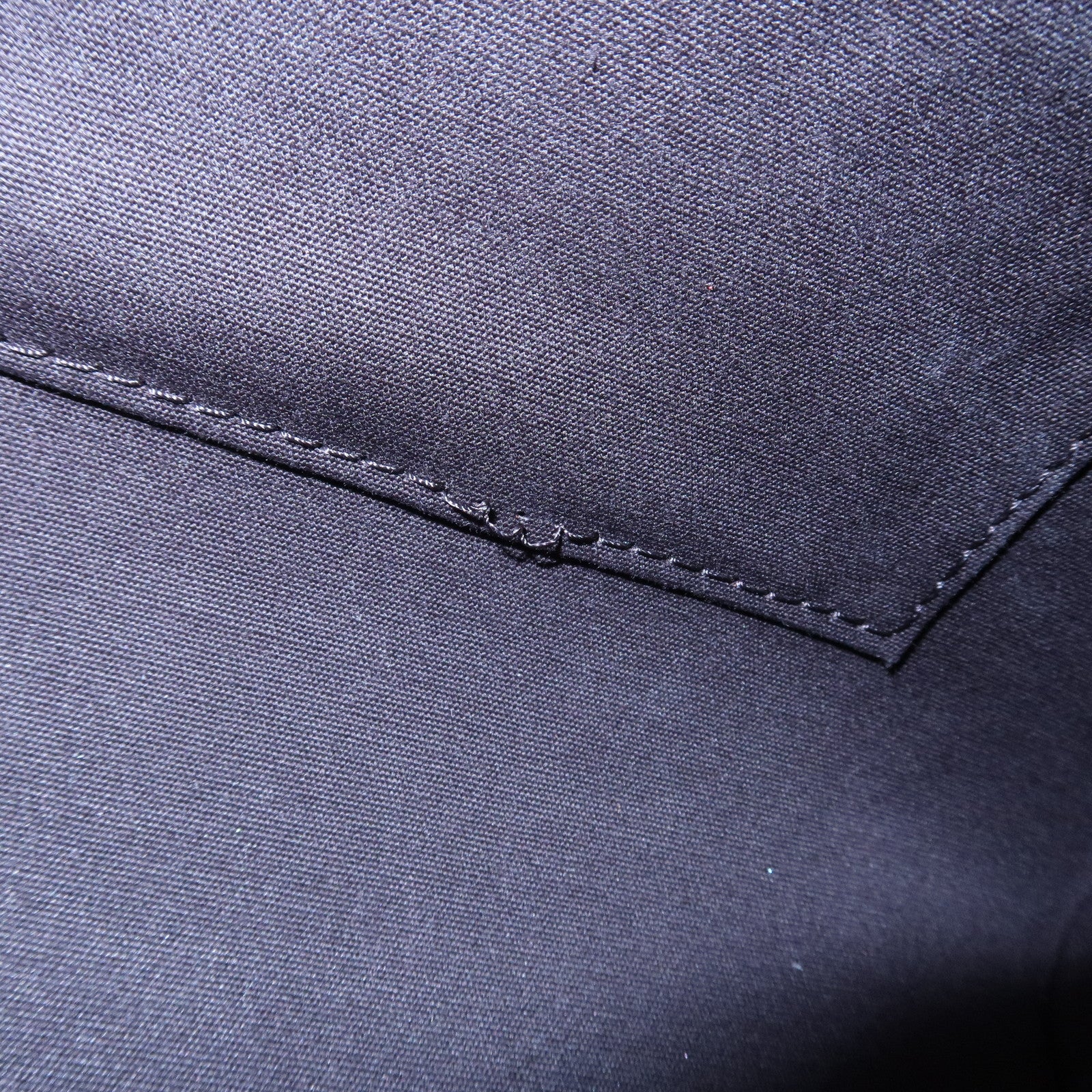 Louis Vuitton Monogram Vernis Leather Montana Hand Bag Noir M90060