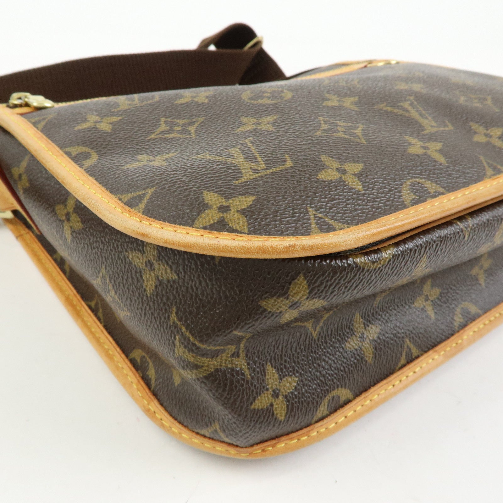 Louis Vuitton Monogram Messenger Bosphore PM Shoulder Bag M40106