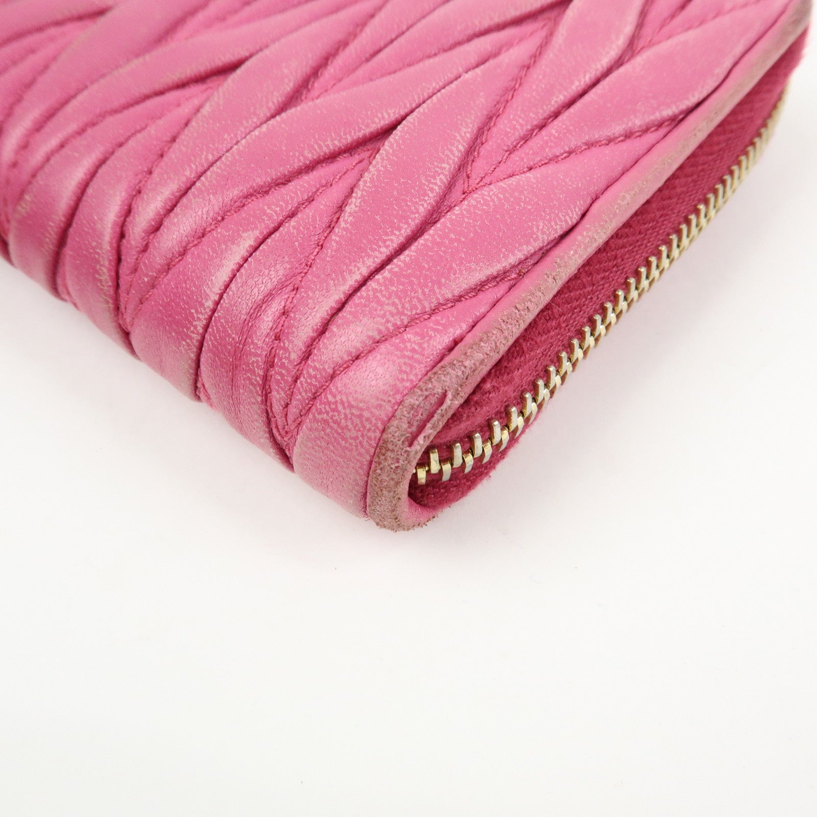 MIU MIU Logo Matelasse Nappa Leather Zippy Long Wallet Pink