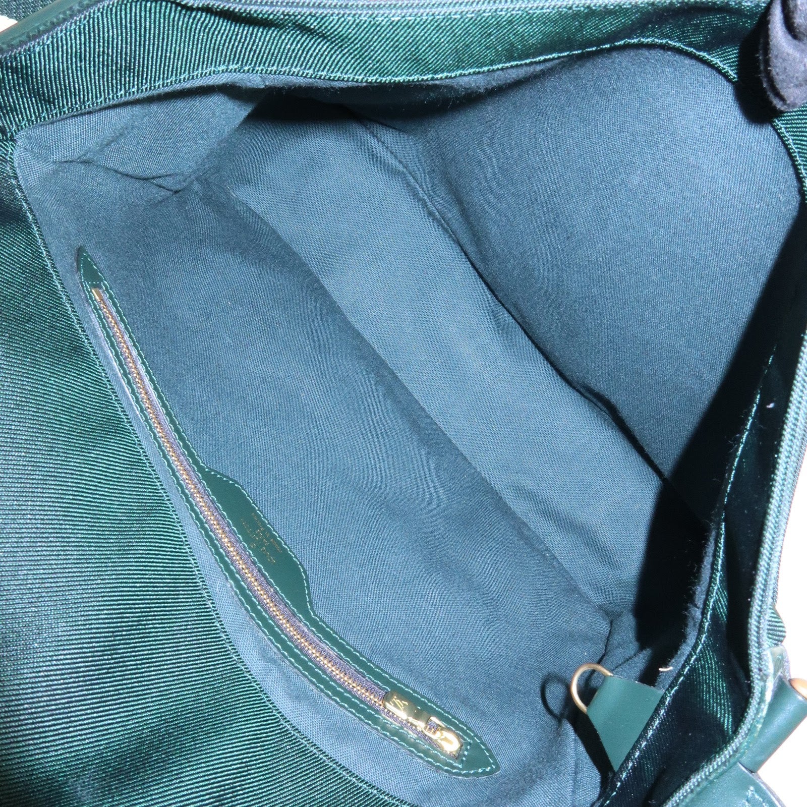 Louis Vuitton Taiga Victor Shoulder Bag Crossbody Bag Epicea M30144