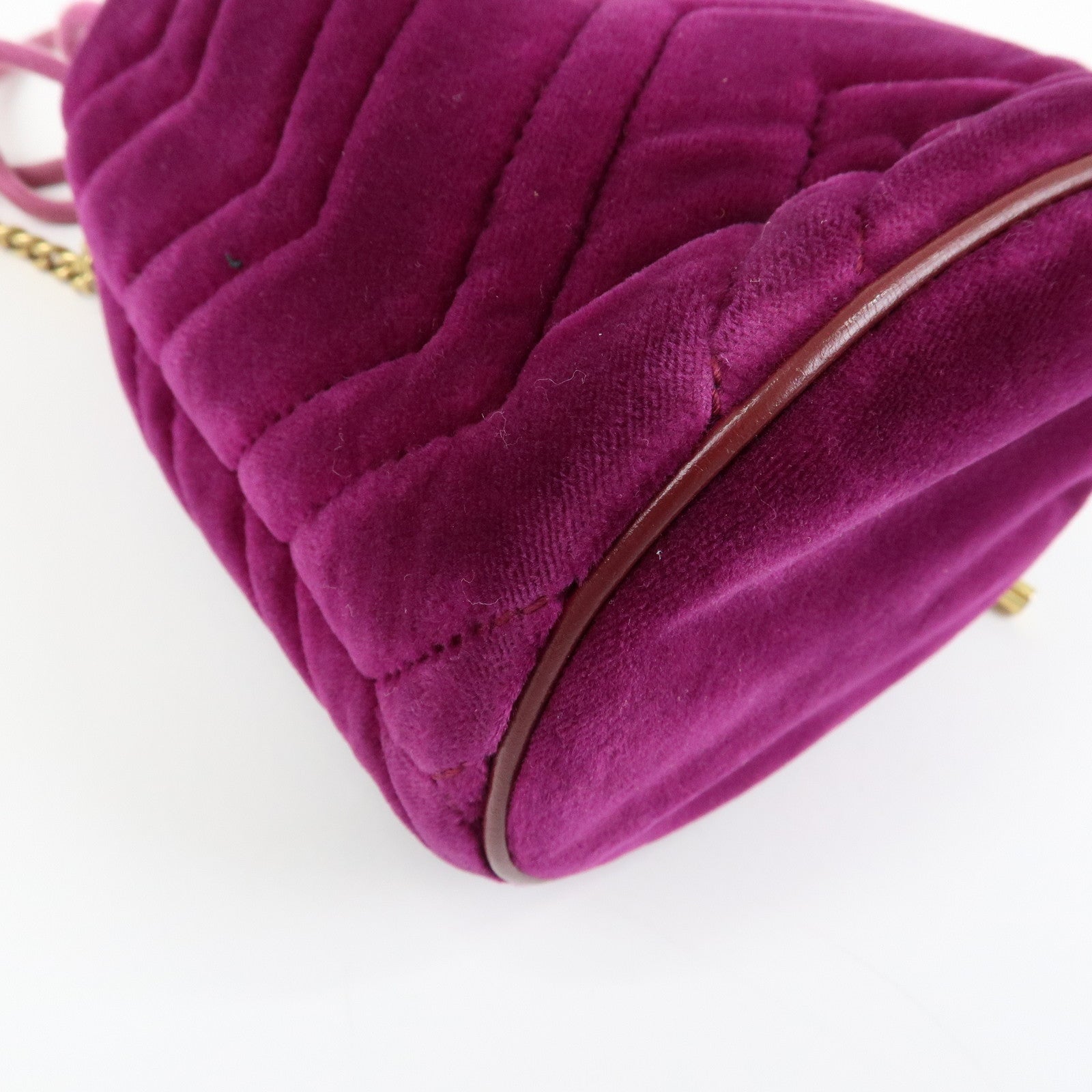 GUCCI GG Marmont Velvet Leather Small Bucket Chain Bag 575163