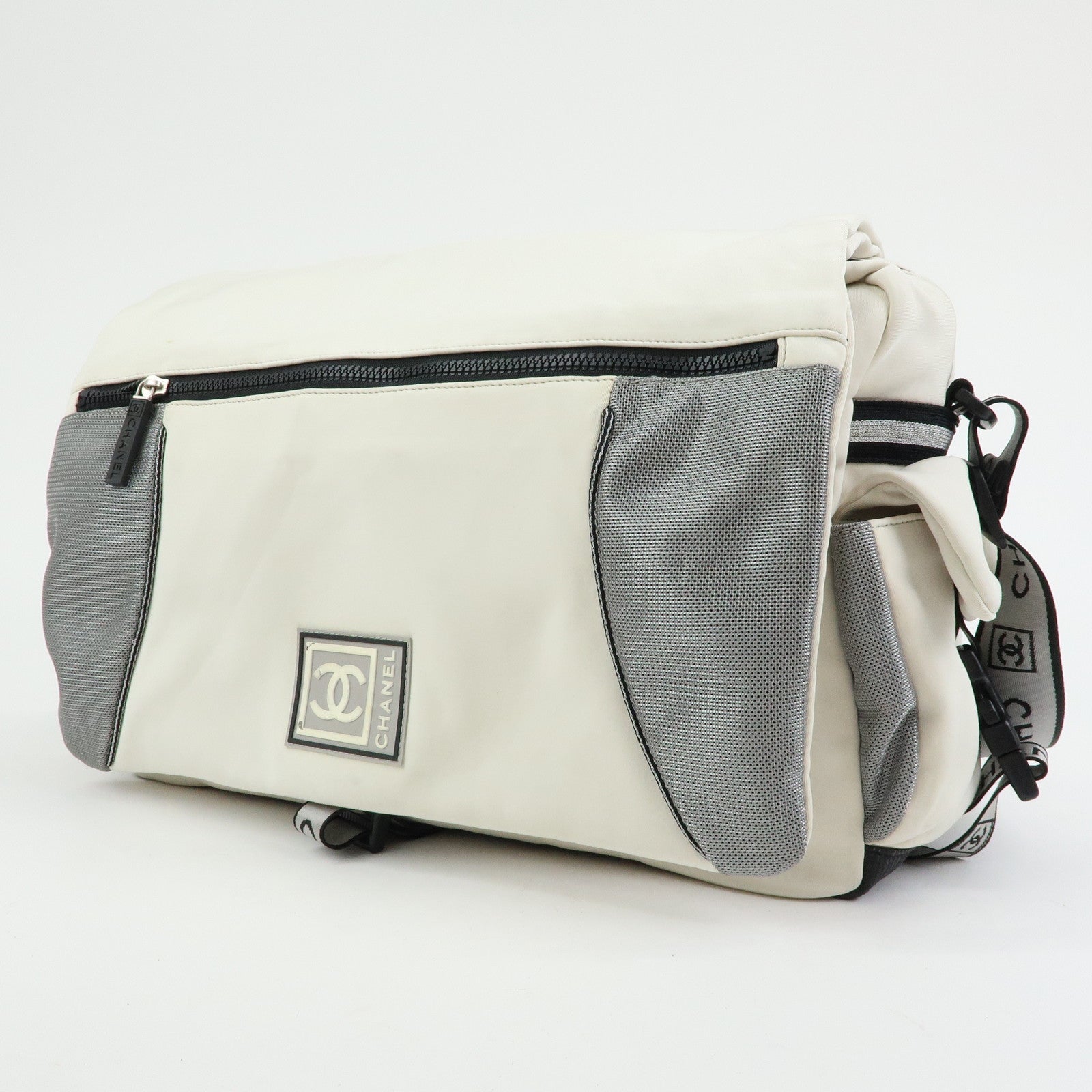 CHANEL CHANEL Sports Nylon Shoulder Bag Messenger Bag White Gray