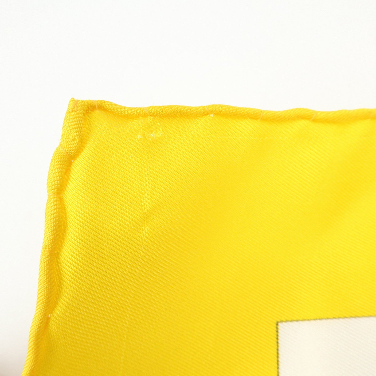 Christian Dior Silk 100% Scarf Botanical Pattern 87×87 White Yellow