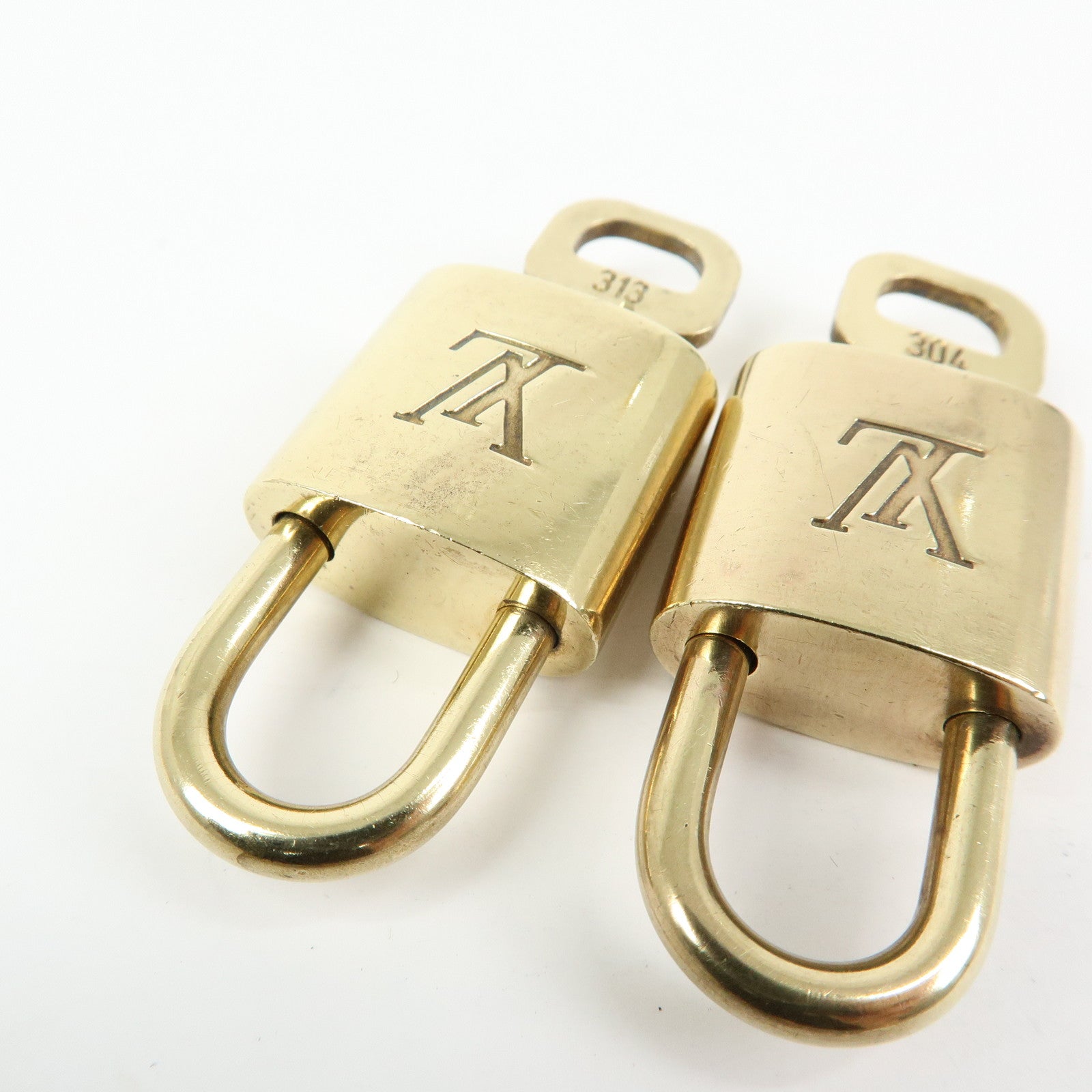 Louis Vuitton Set of 10 Lock & Key Cadena Key Lock Used