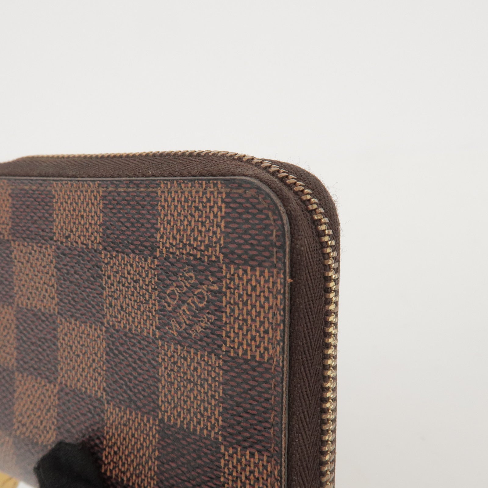 Louis Vuitton Damier Canvas Zippy Coin Case Wallet Brown N63070