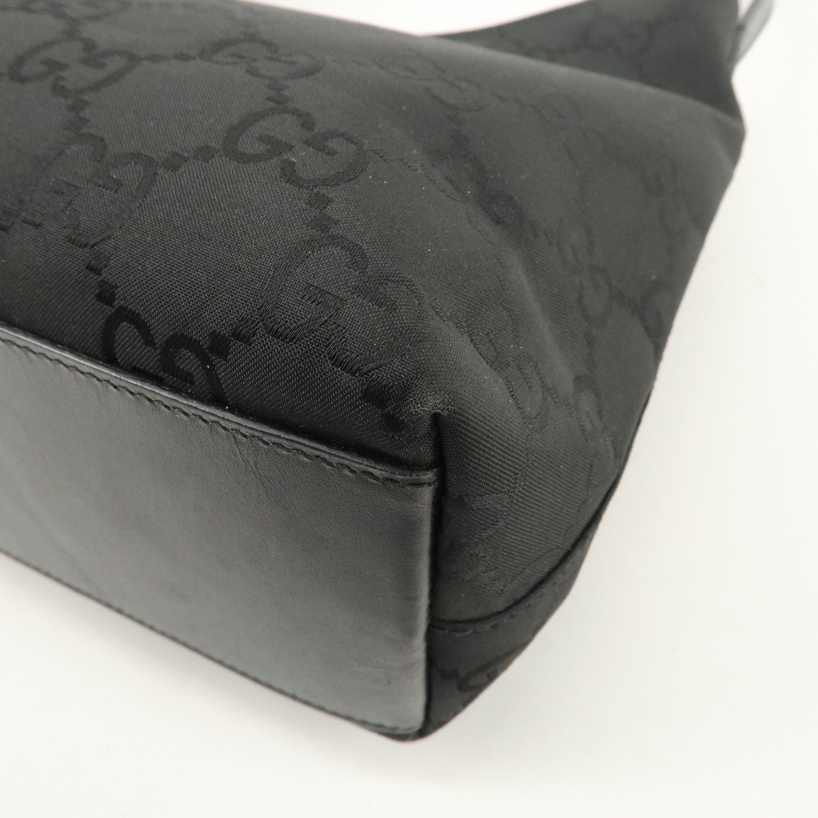 GUCCI GG Nylon Leather Shoulder Bag Hand Bag Silver HDW Black 31769 Used