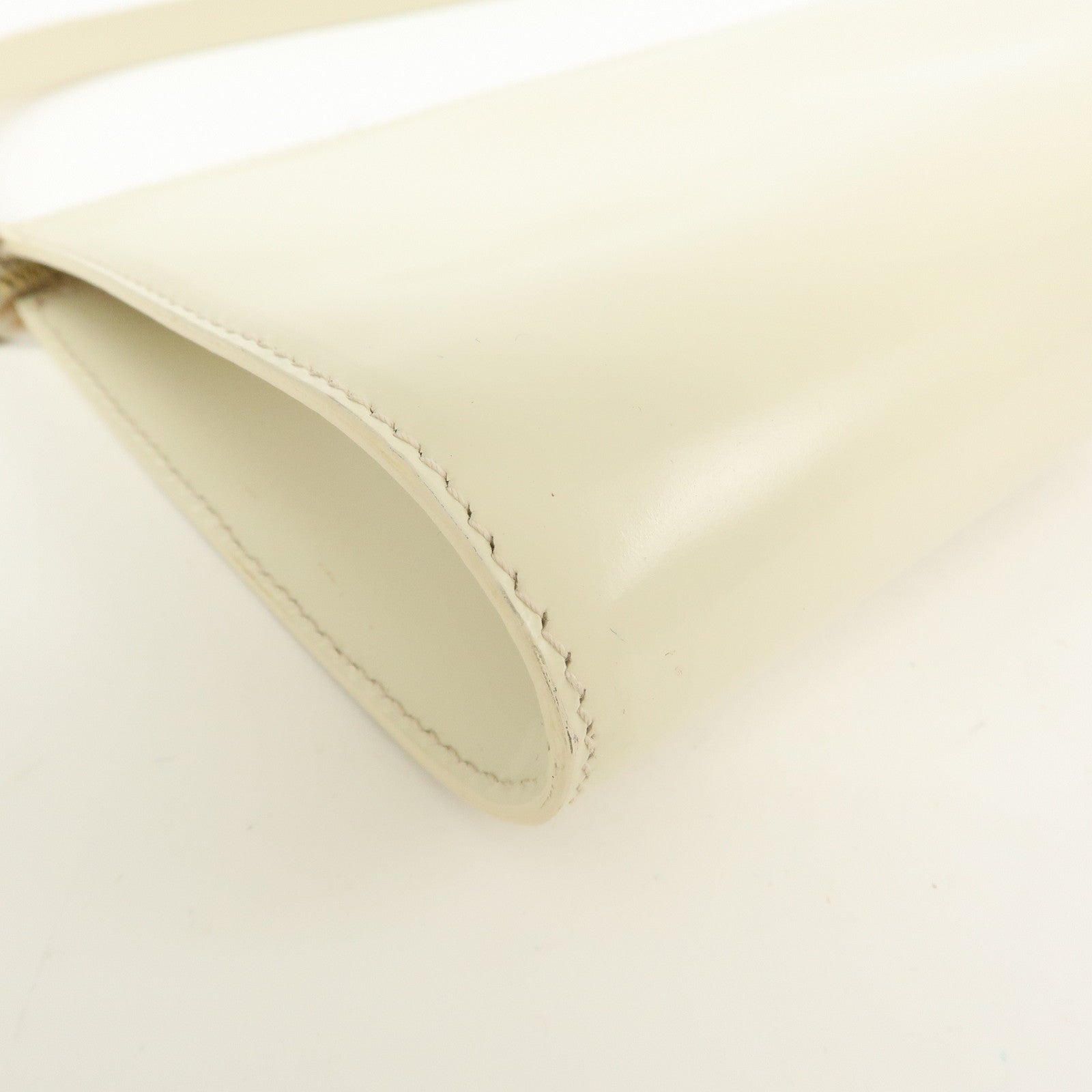 Ferragamo Gancini Leather Shoulder Bag Hand Bag Beige Ivory