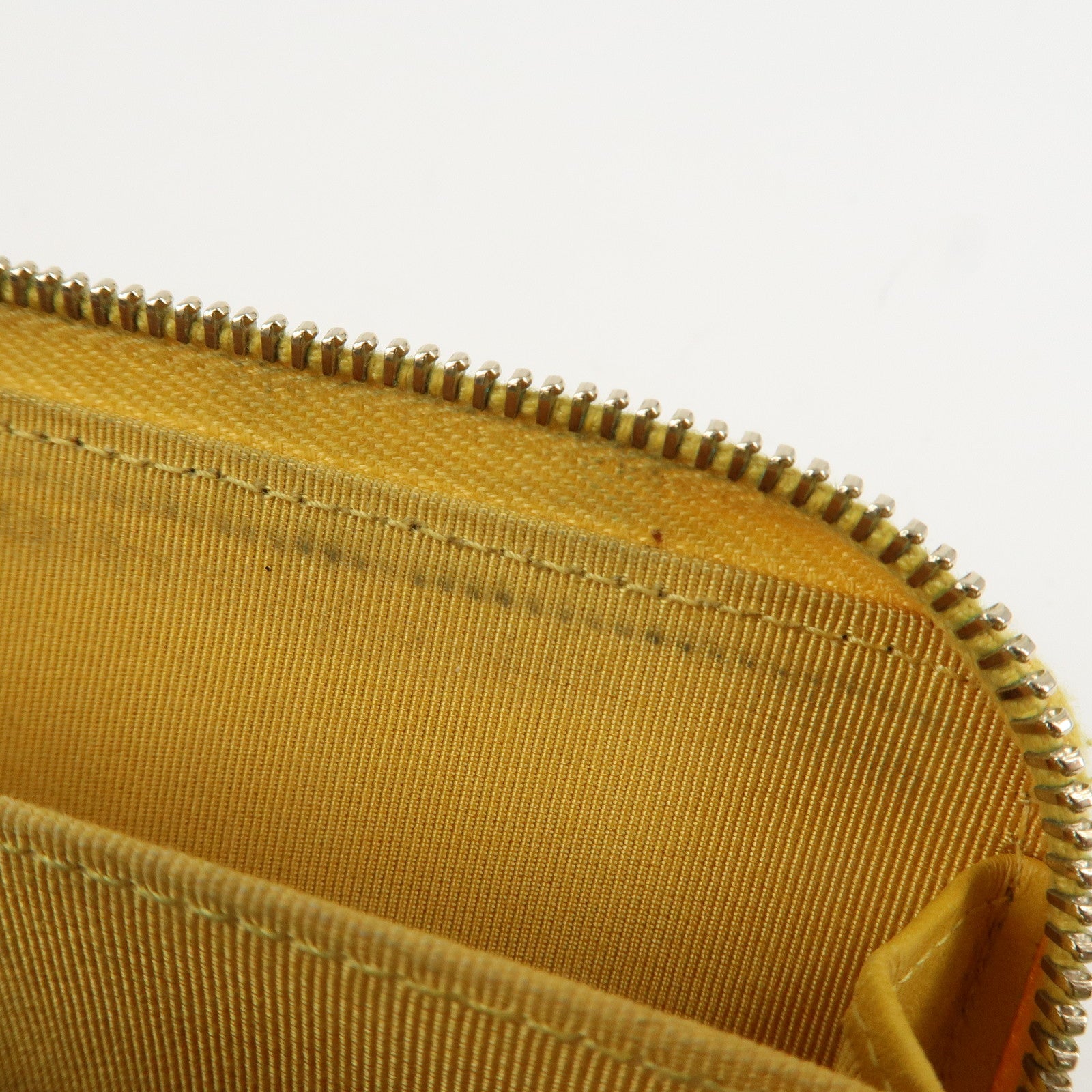 CHANEL Matelasse Caviar Skin Round Zippy Coin Case Yellow A84511 Used