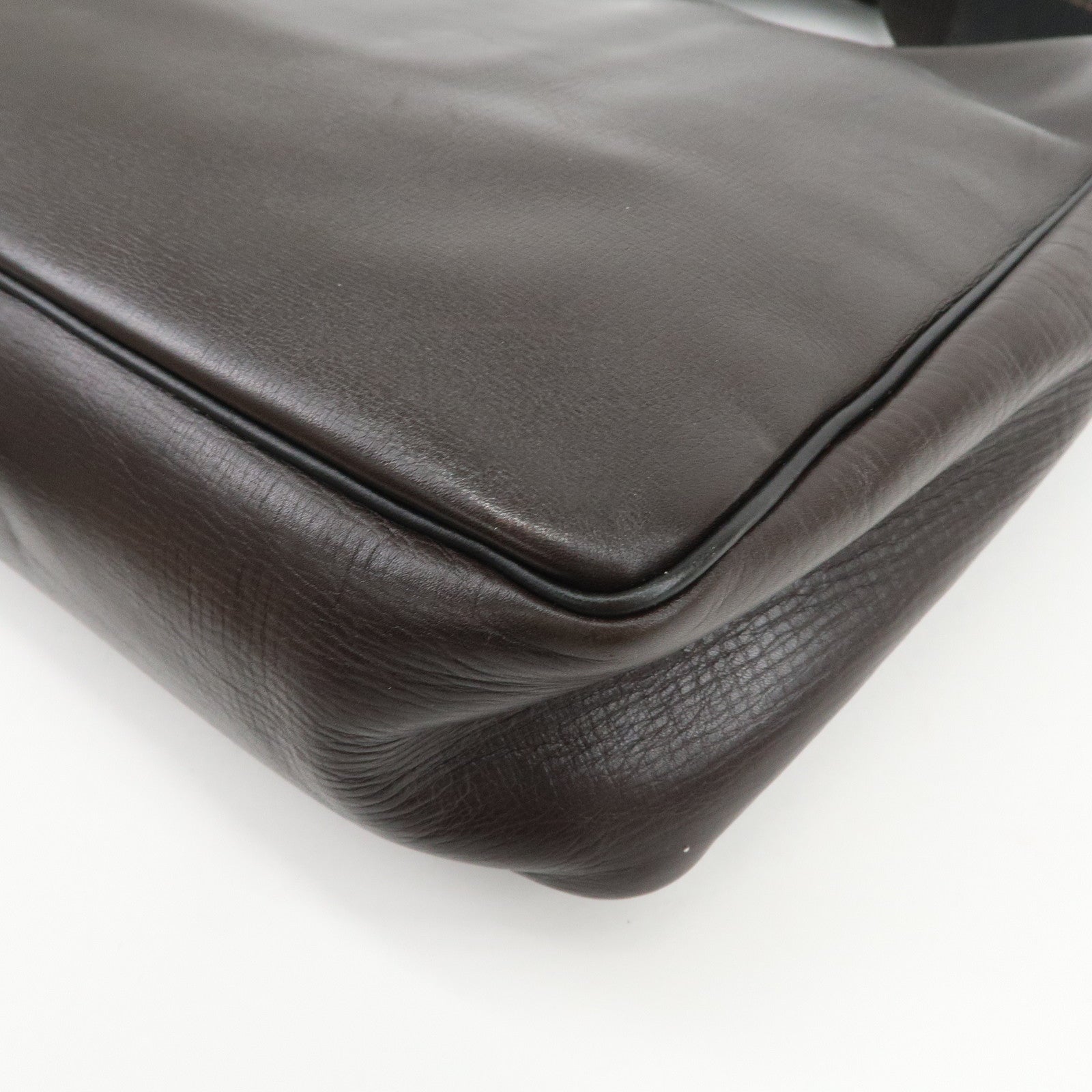 Louis Vuitton Utah Wichita Calf Leather Messenger Bag Cafe M92990