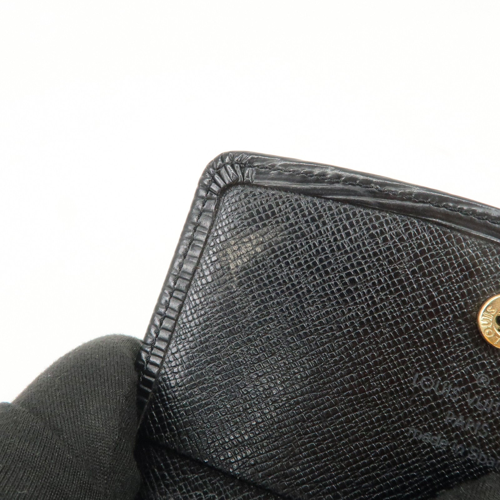 Louis Vuitton Epi Porte 12 Cartes Credit Card Case Noir M63472