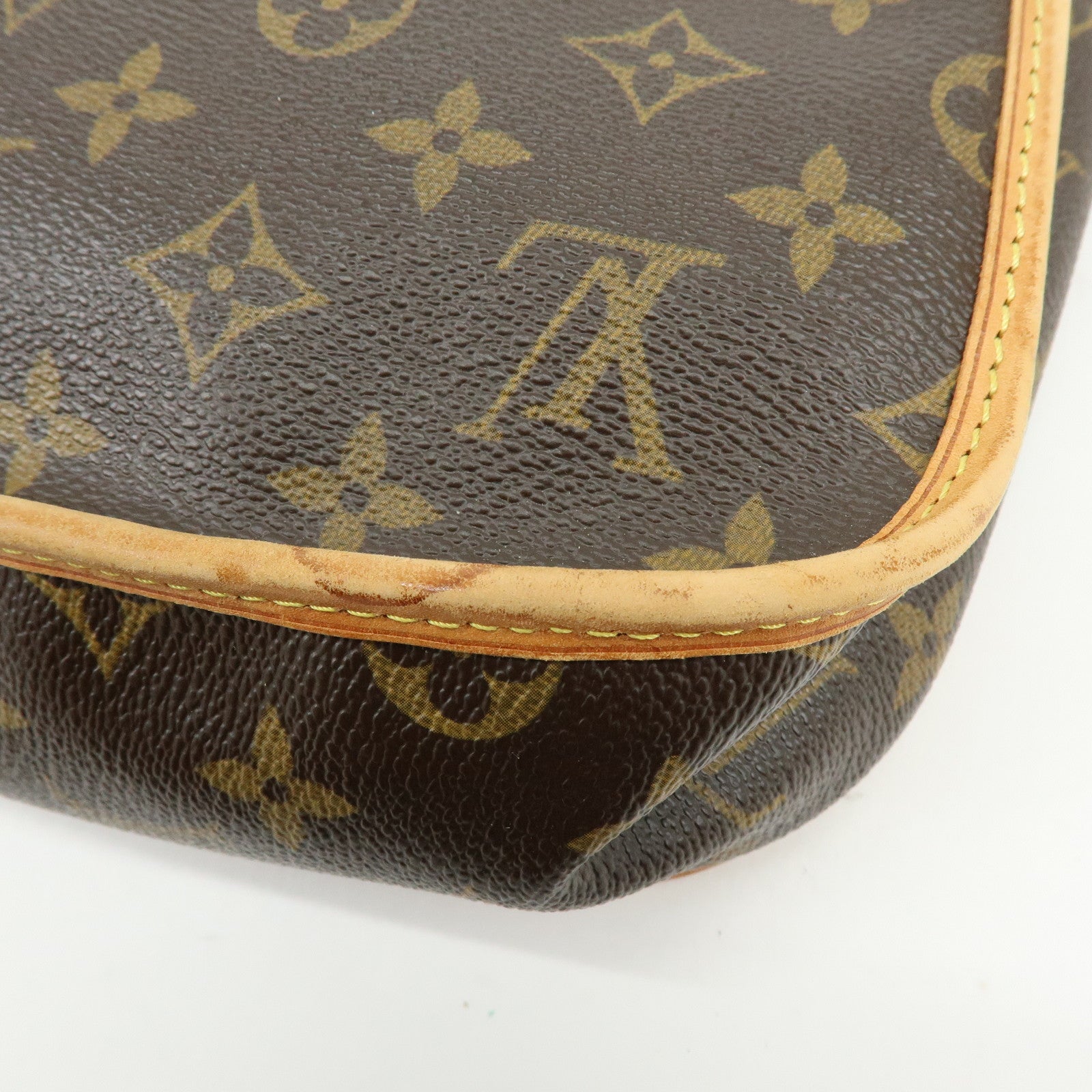 Louis Vuitton Monogram Messenger Bosphore PM Shoulder Bag M40106