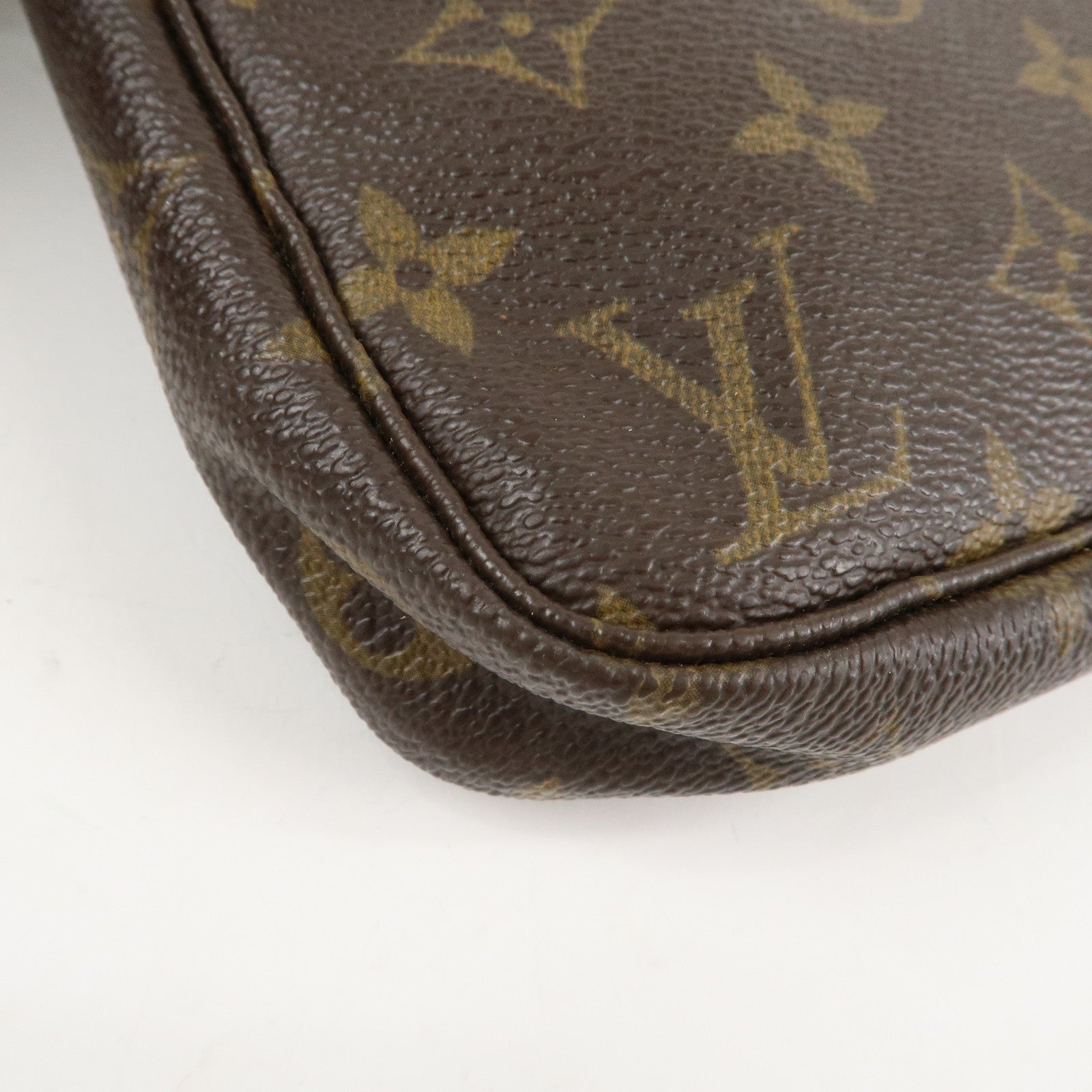 Louis Vuitton Monogram Pochette Accessoires Pochette Pouch M51980 Used
