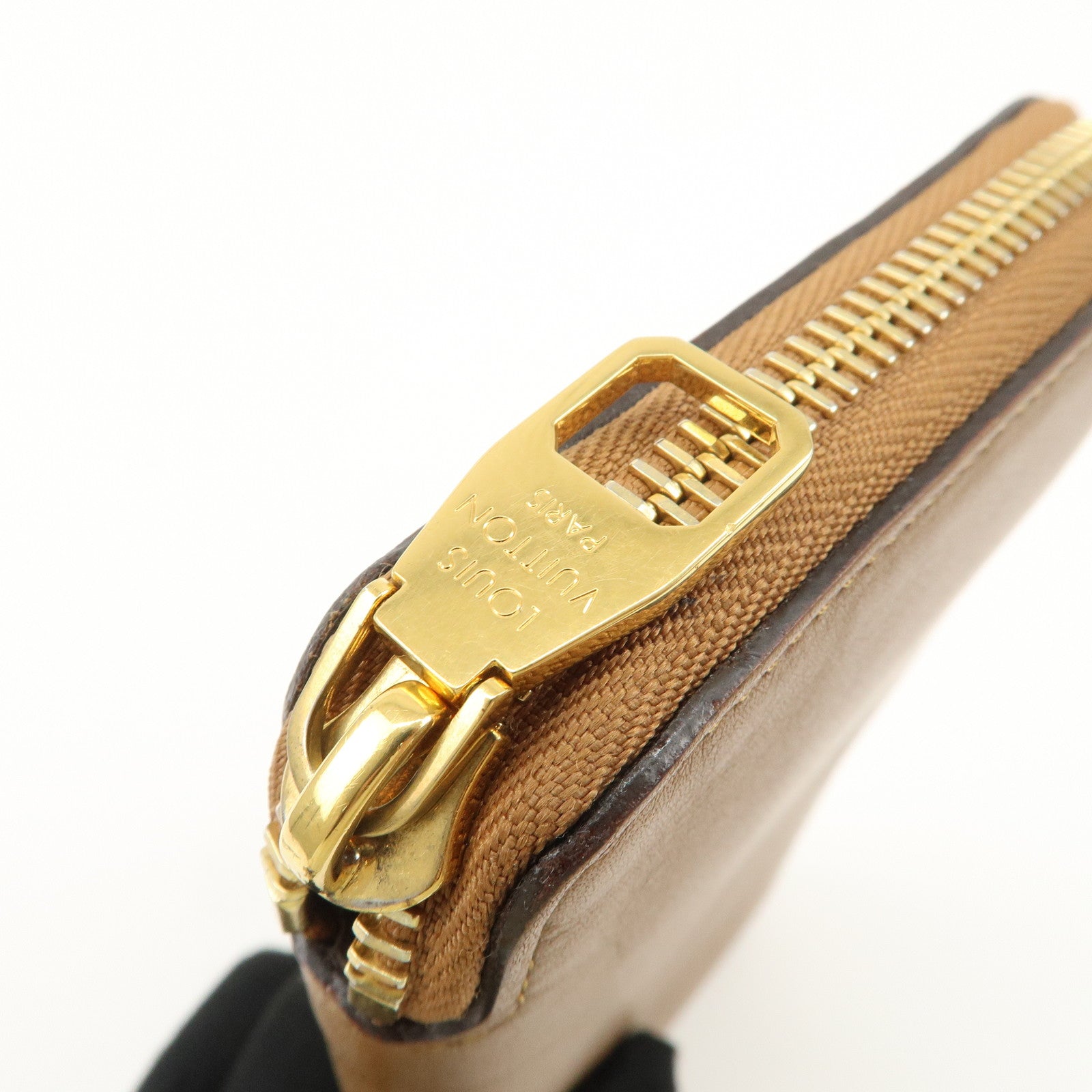 Louis Vuitton Parnassea Portefeuille Leather Round Zippy Wallet M58209 Used