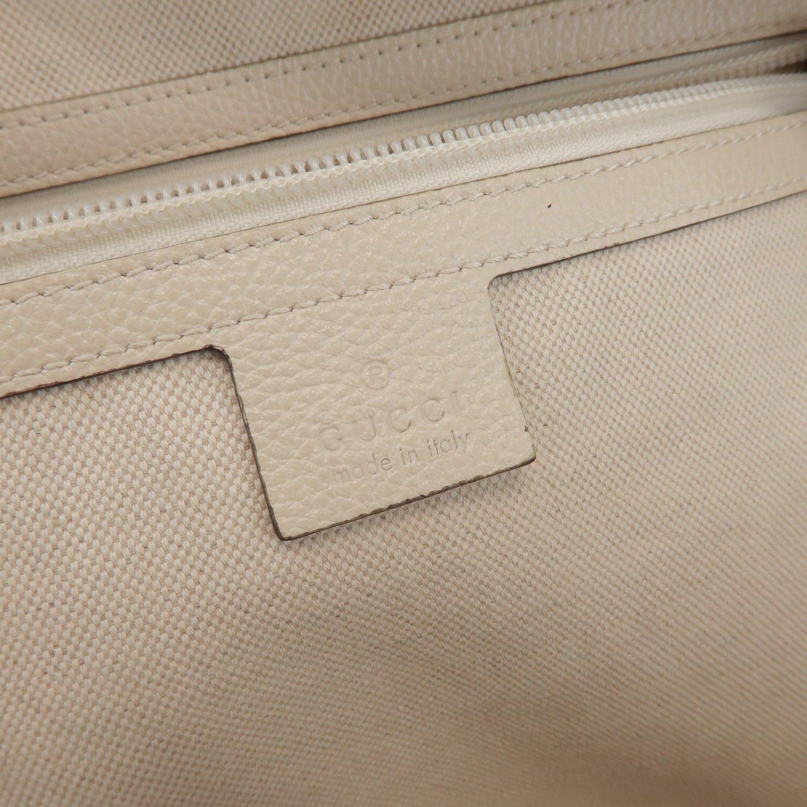 GUCCI Sherry Vintage Logo Leather Backpack Ivory 547834