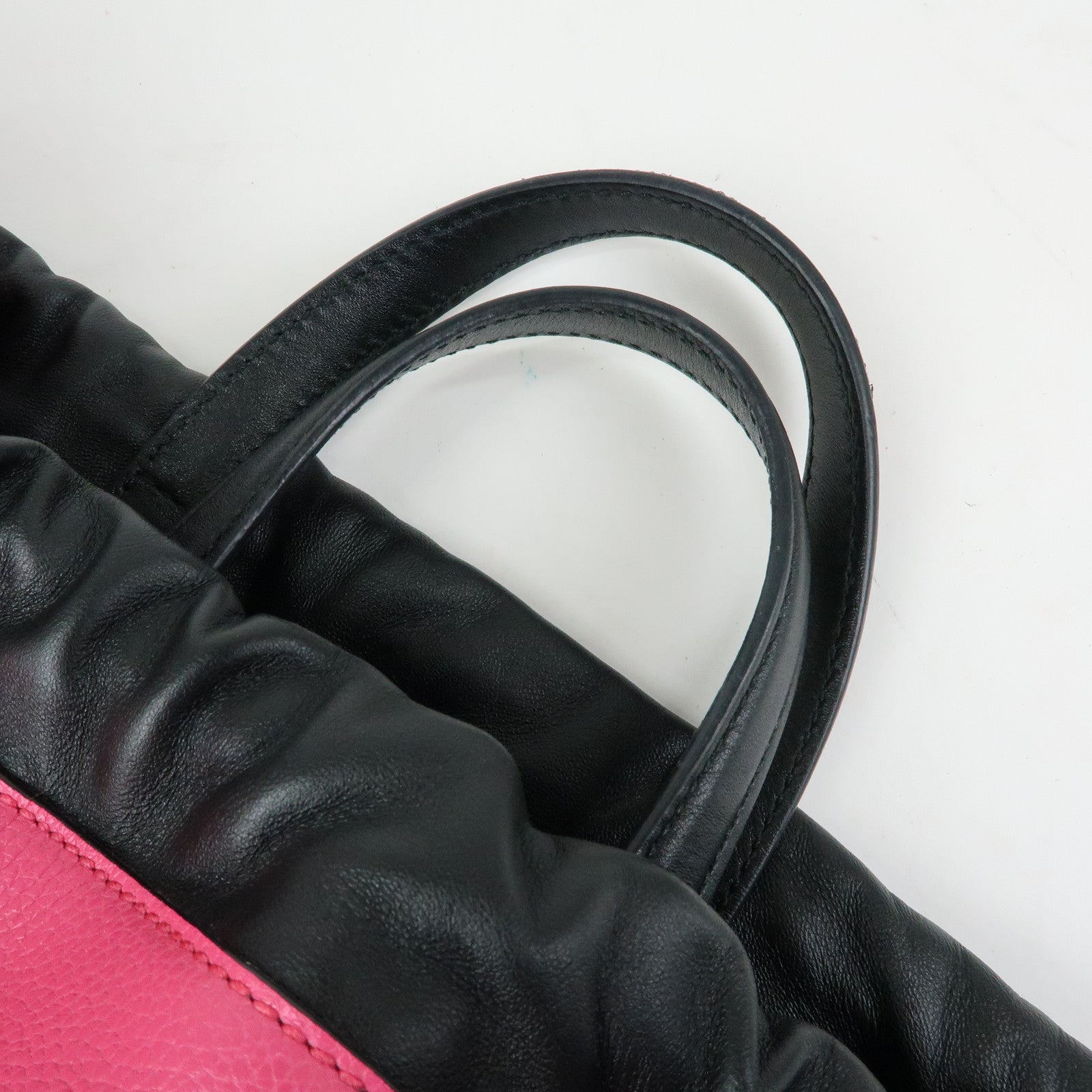 GUCCI Sherry Leather Hand Bag Draw String Backpack Pink 316639