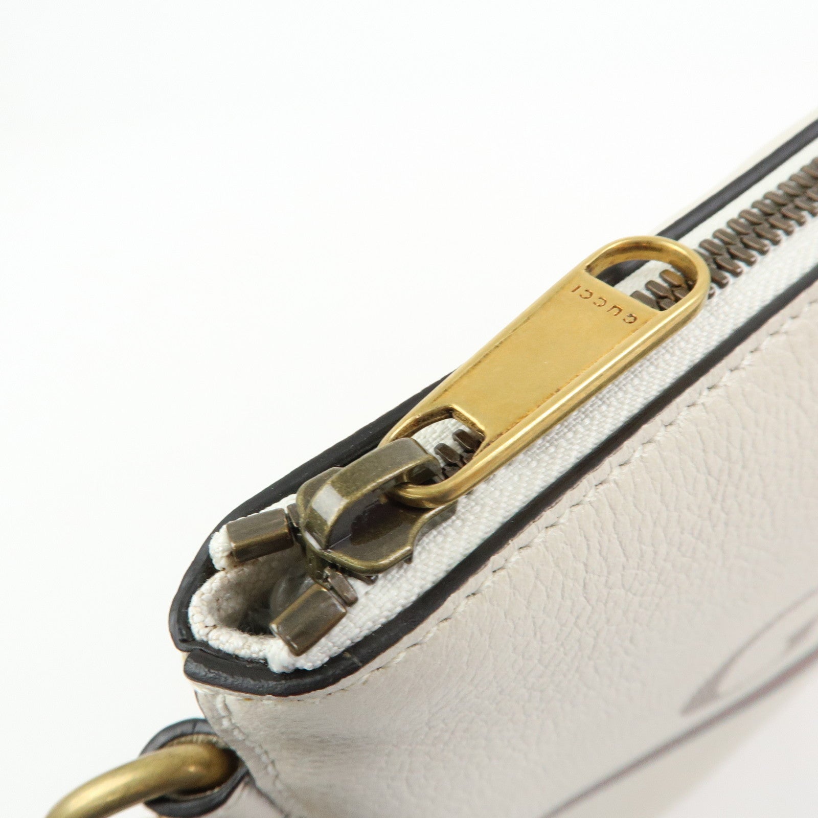 GUCCI Sherry Vintage Logo Medium Portfolio Clutch Bag Ivory 572770
