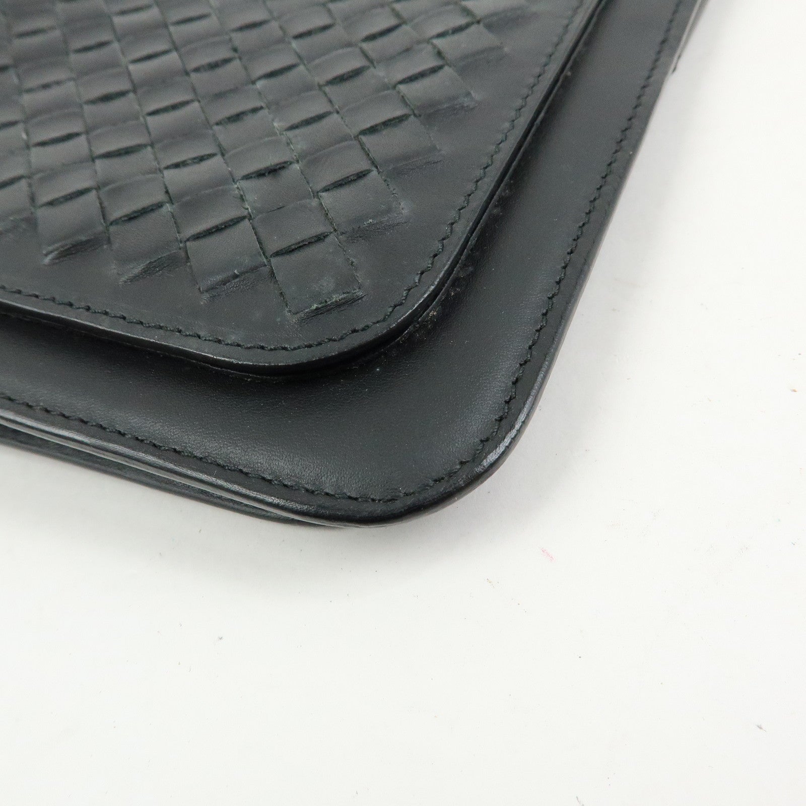 BOTTEGA VENETA Intrecciato Leather Clutch Bag Black 129528