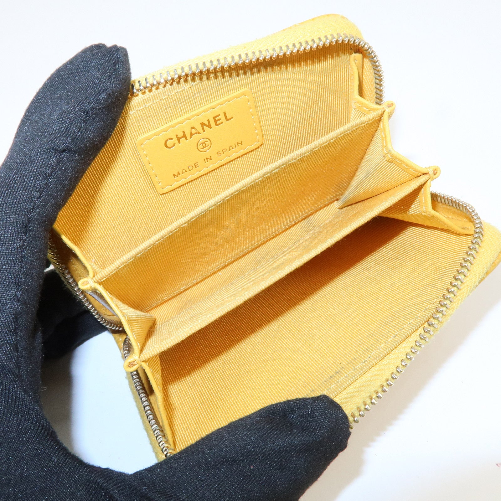 CHANEL Matelasse Caviar Skin Round Zippy Coin Case Yellow A84511 Used