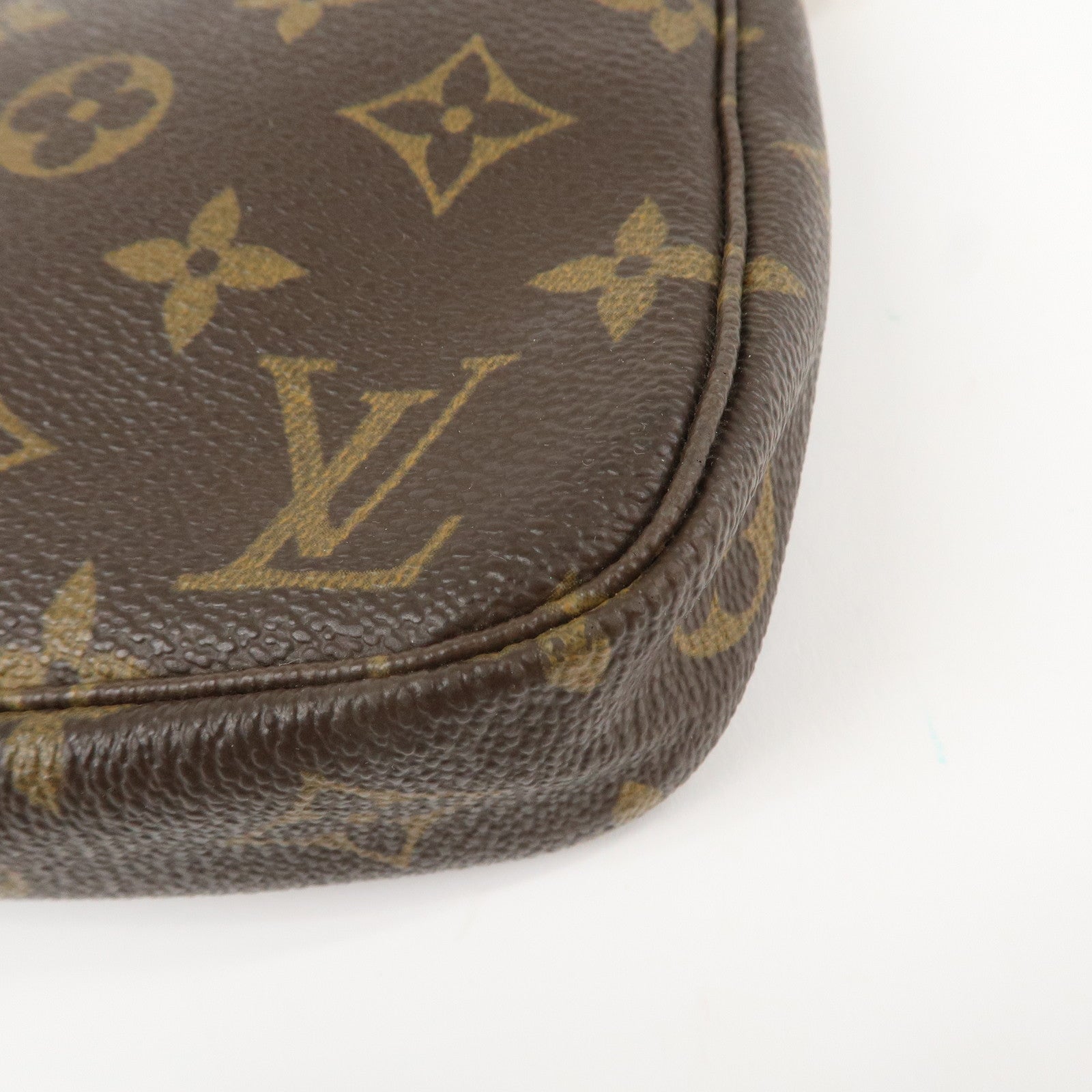 Louis Vuitton Monogram Pochette Accessoires Hand Bag Brown M51980 Used