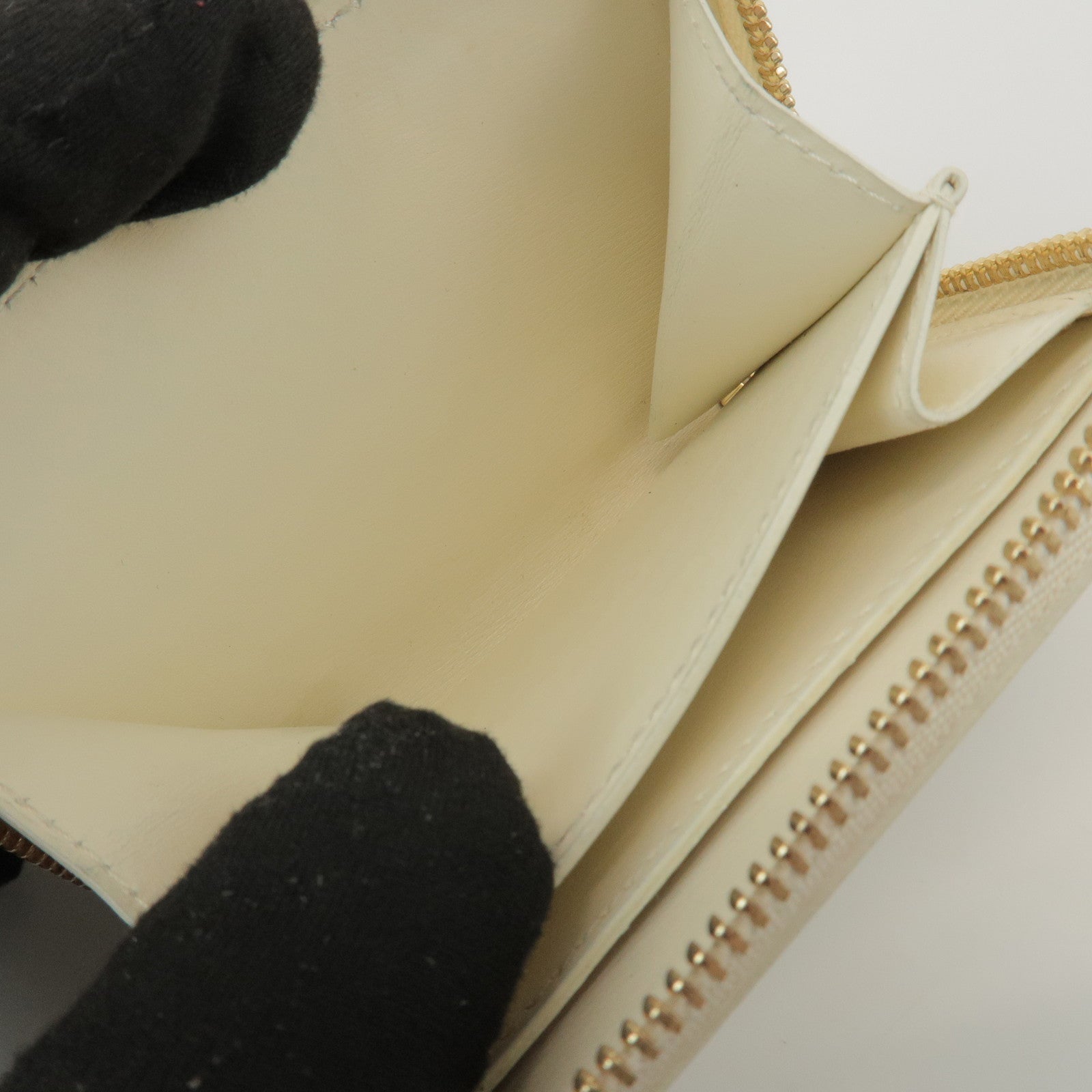 JIL SANDER Logo Leather Round Zippy Coin Case Coin Wallet Ivory