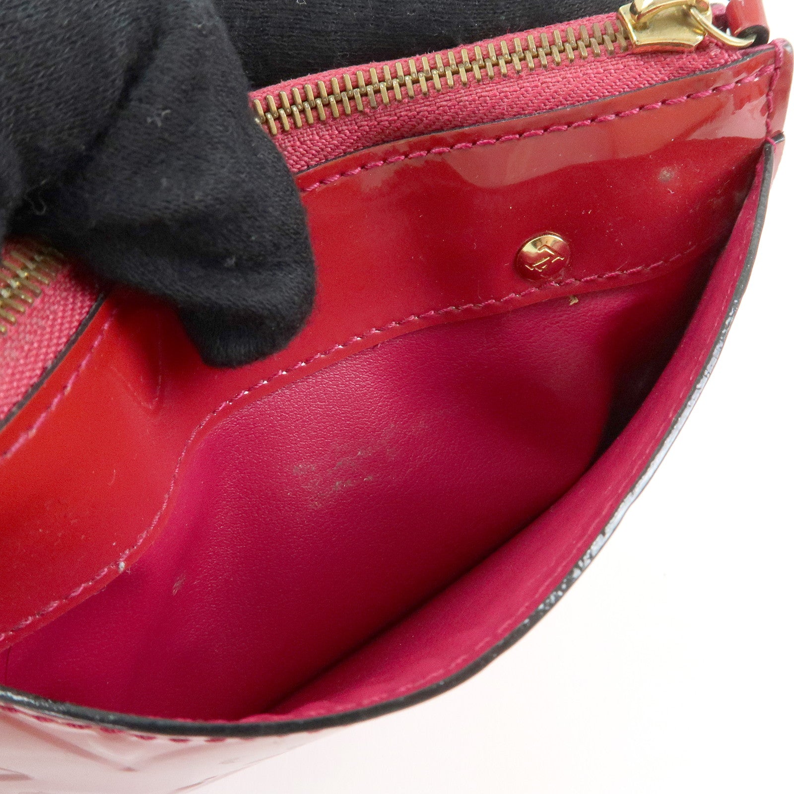 Louis Vuitton Monogram Vernis Pochette Cles NM Coin Case Red M90214