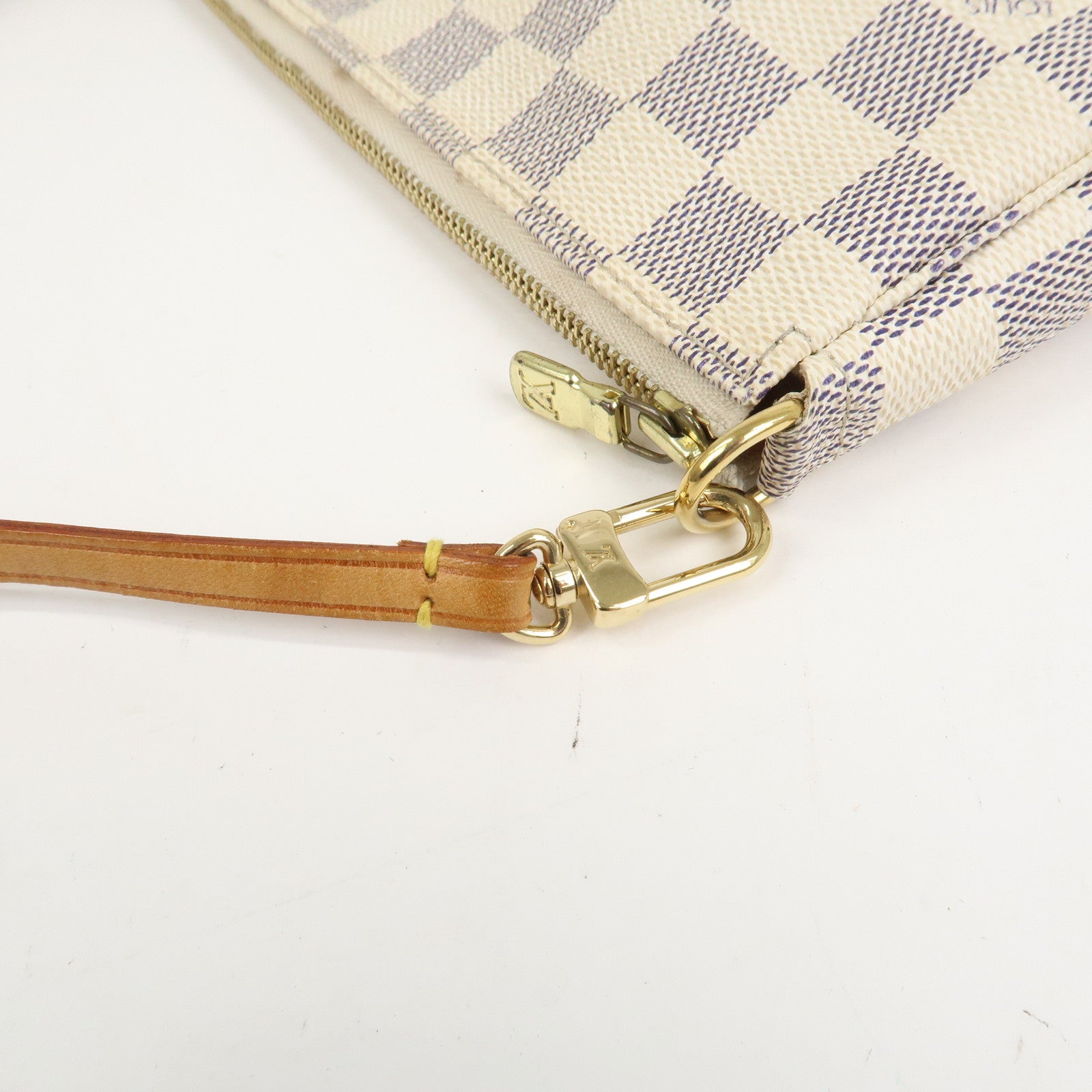 Louis Vuitton Damier Azur Pochette Accessoires Hand Bag N41207