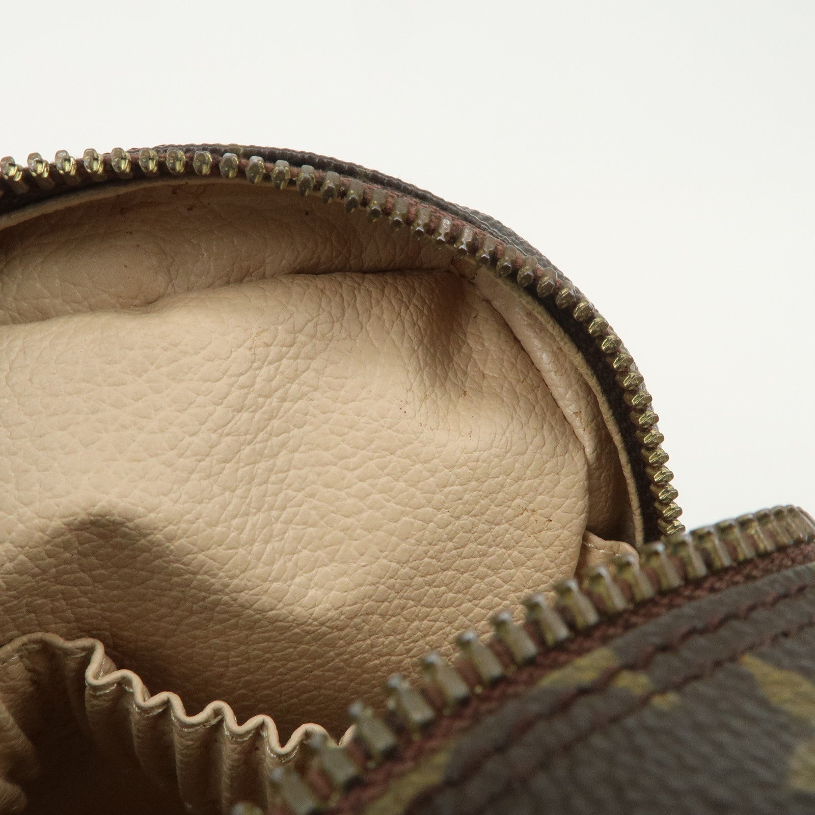 Louis Vuitton Monogram Trousse Toilette 23 Pouch Brown M47524