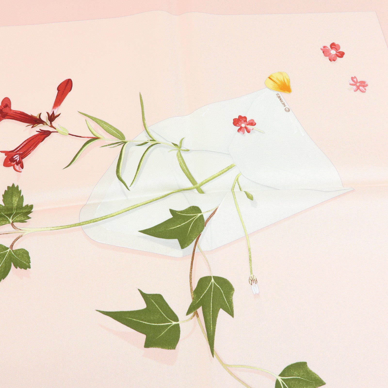 HERMES Carre 90 Silk 100% Scarf Des Fleurs Pour Le Dire Light Pink
