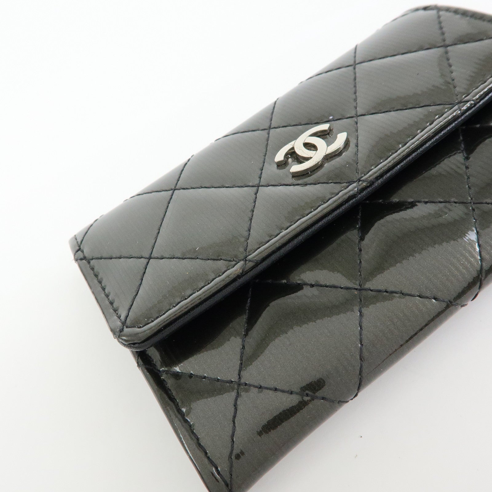 CHANEL COCO Mark Matelasse Patent Leather Card Case Black