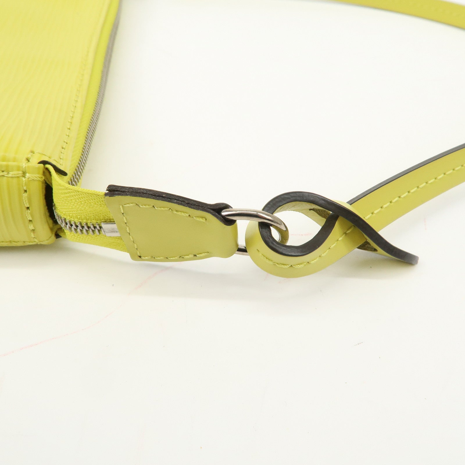 Louis Vuitton Epi Pochette Accessoires Pouch Pistache M40975