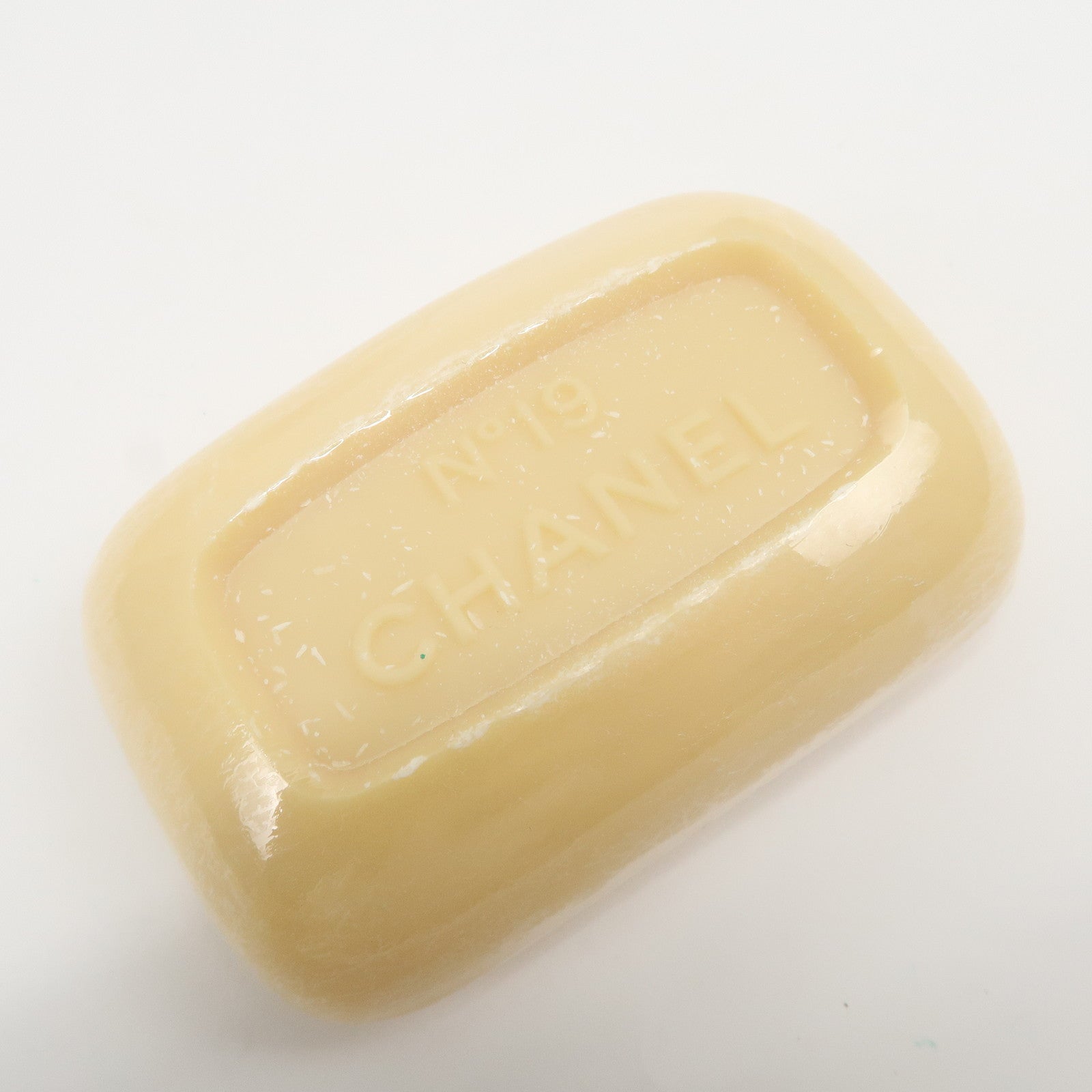 CHANEL Set of 5 Savon No5 No19 Bar Soap