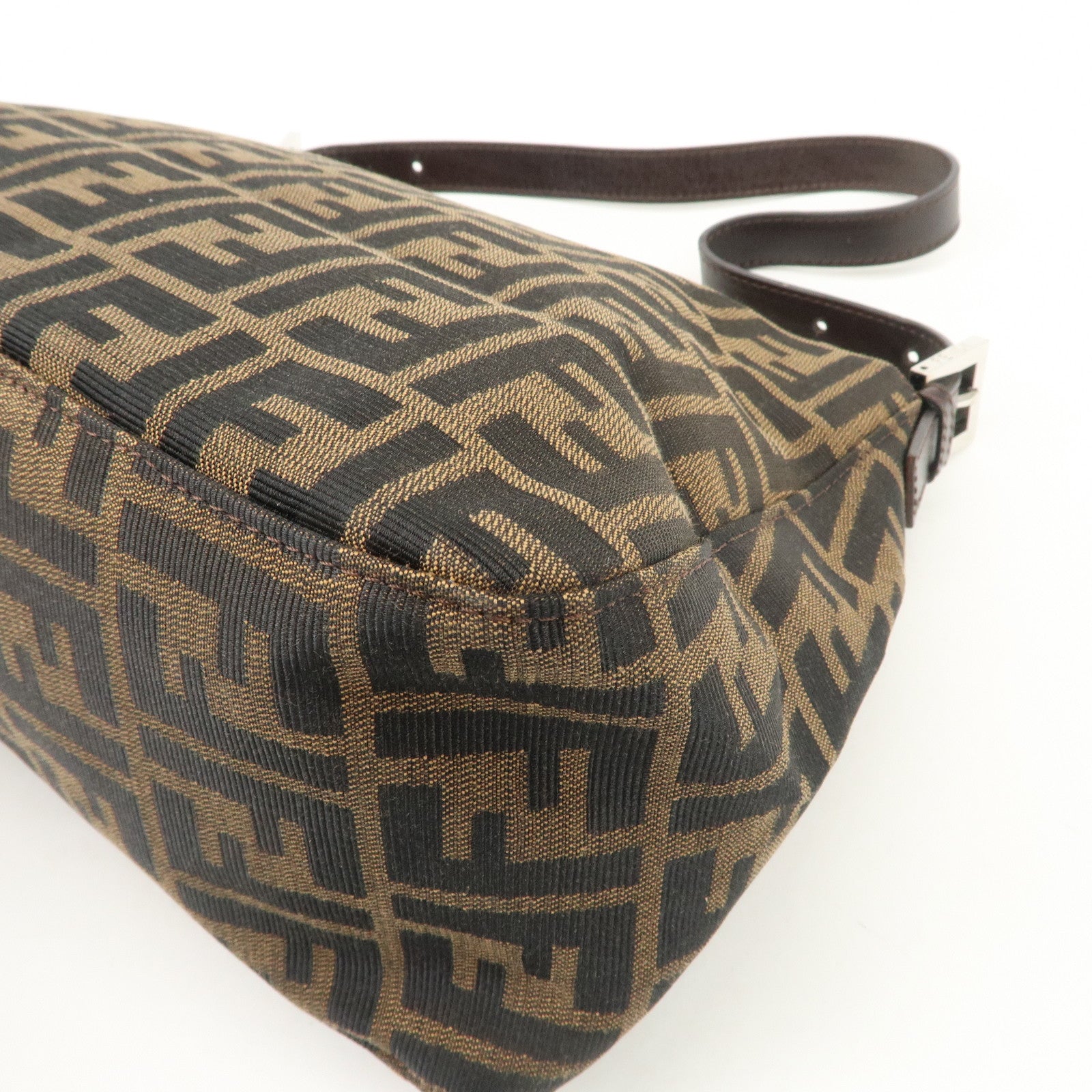 FENDI Mamma Baguette Canvas Leather Shoulder Bag Silver HDW 26325 Used